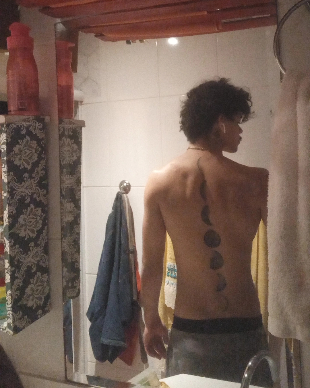 Tinder profile picture for @emanoel
