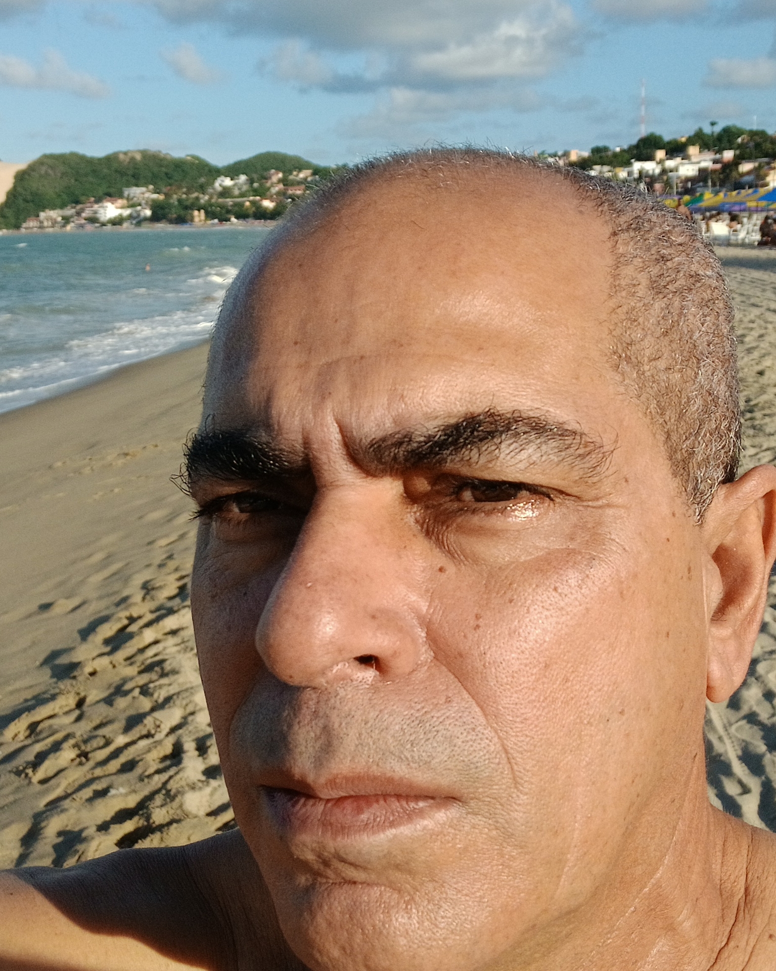 Tinder profile picture for @reis