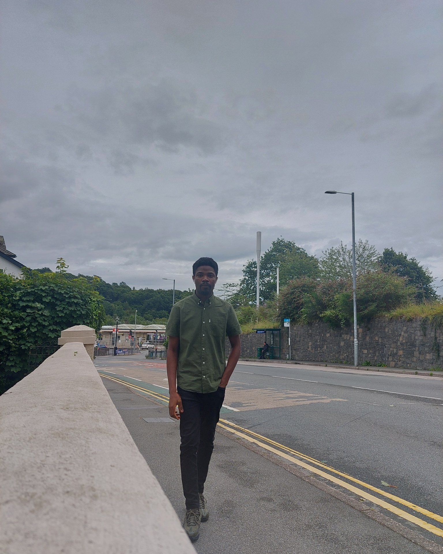 Tinder profile picture for @oaks