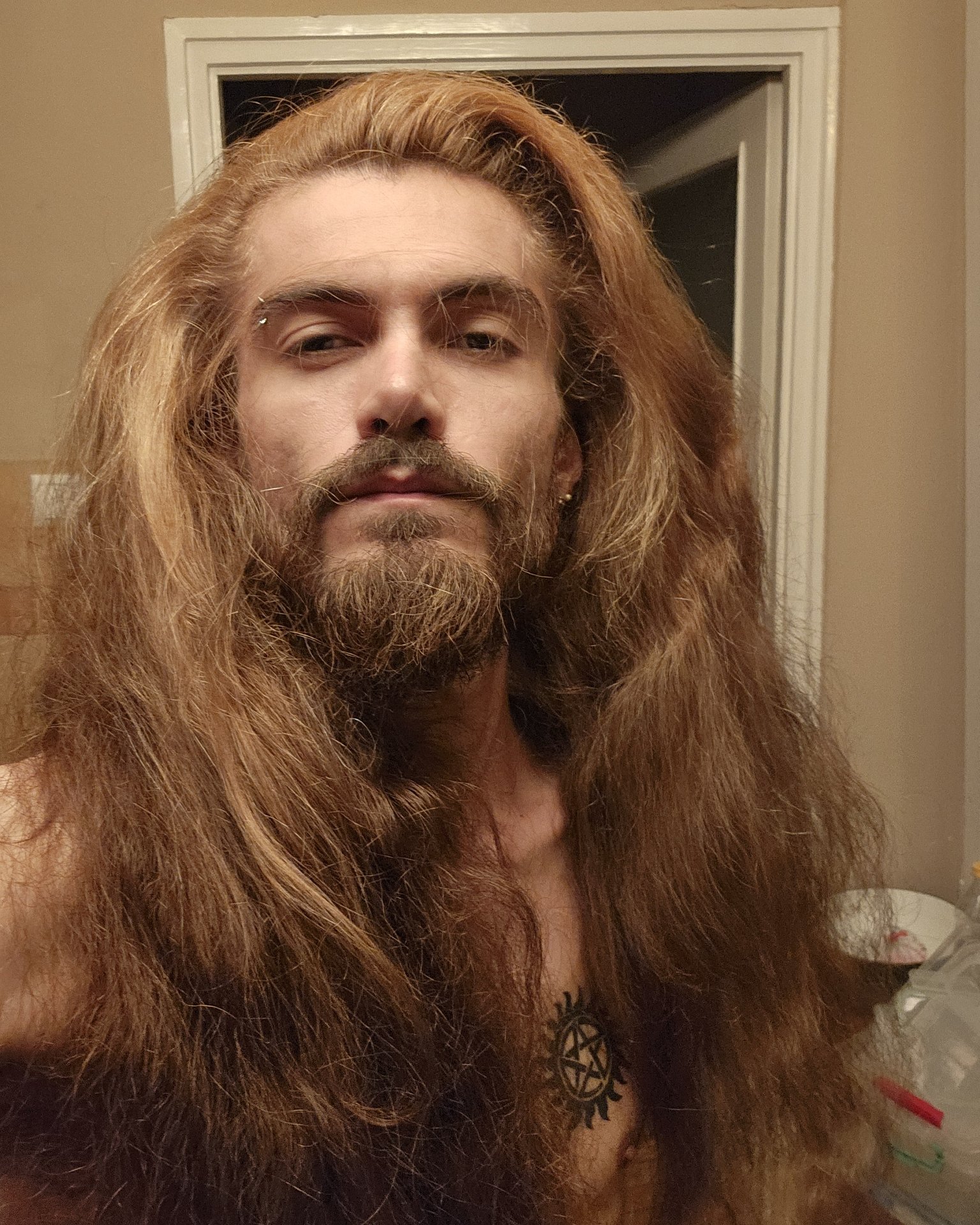 Tinder profile picture for @cans