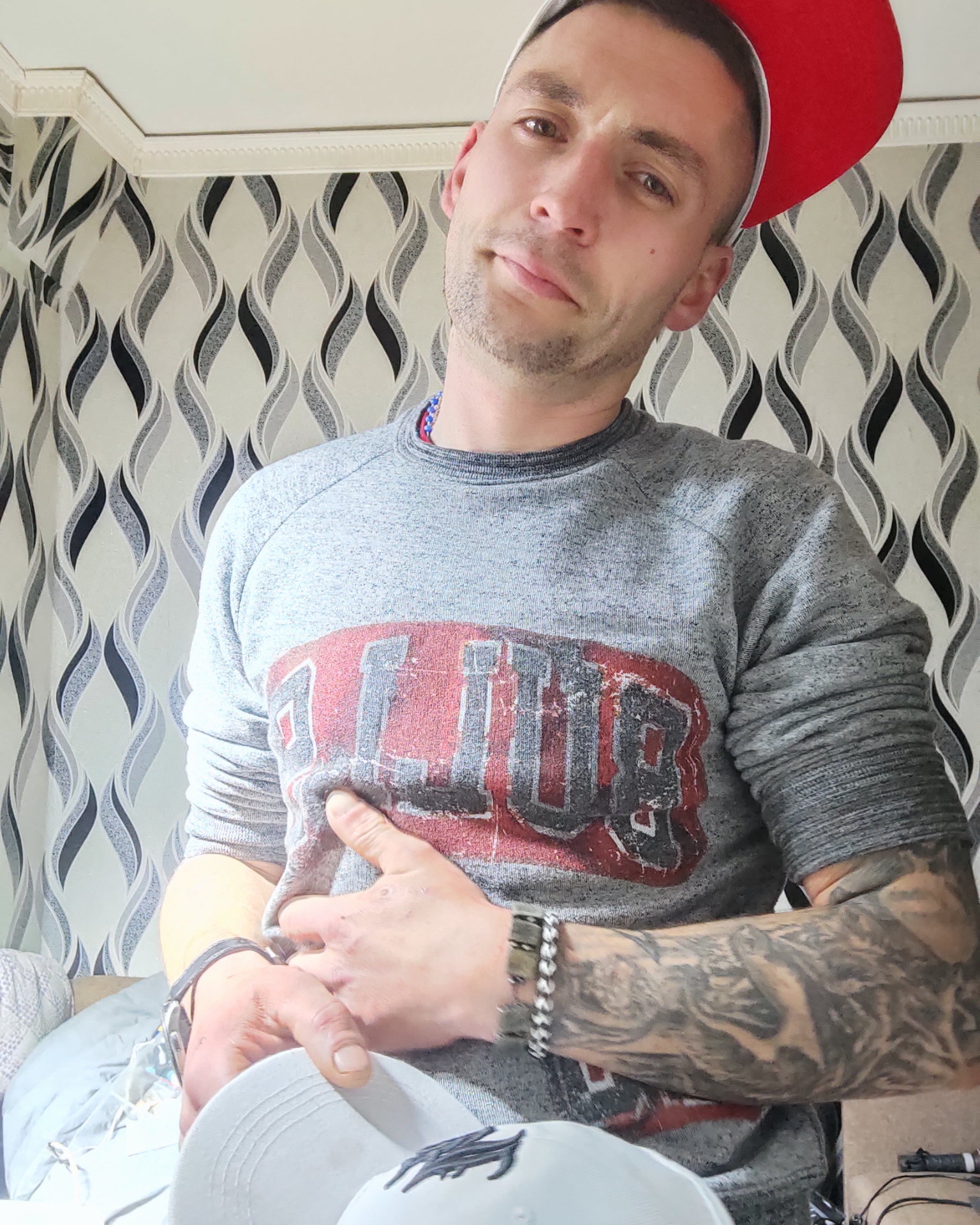Tinder profile picture for @vaccinated