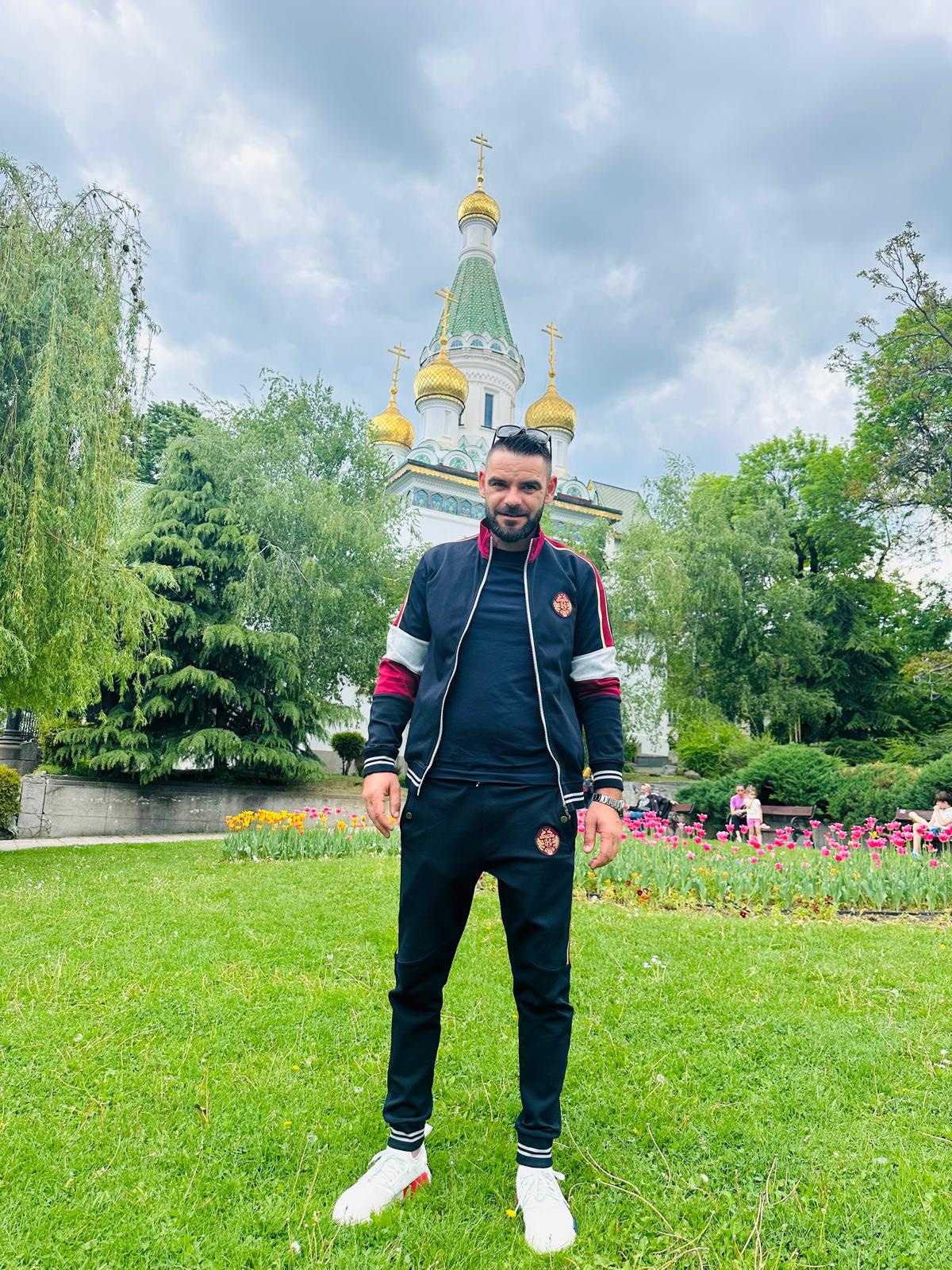 Tinder profile picture for @yordan