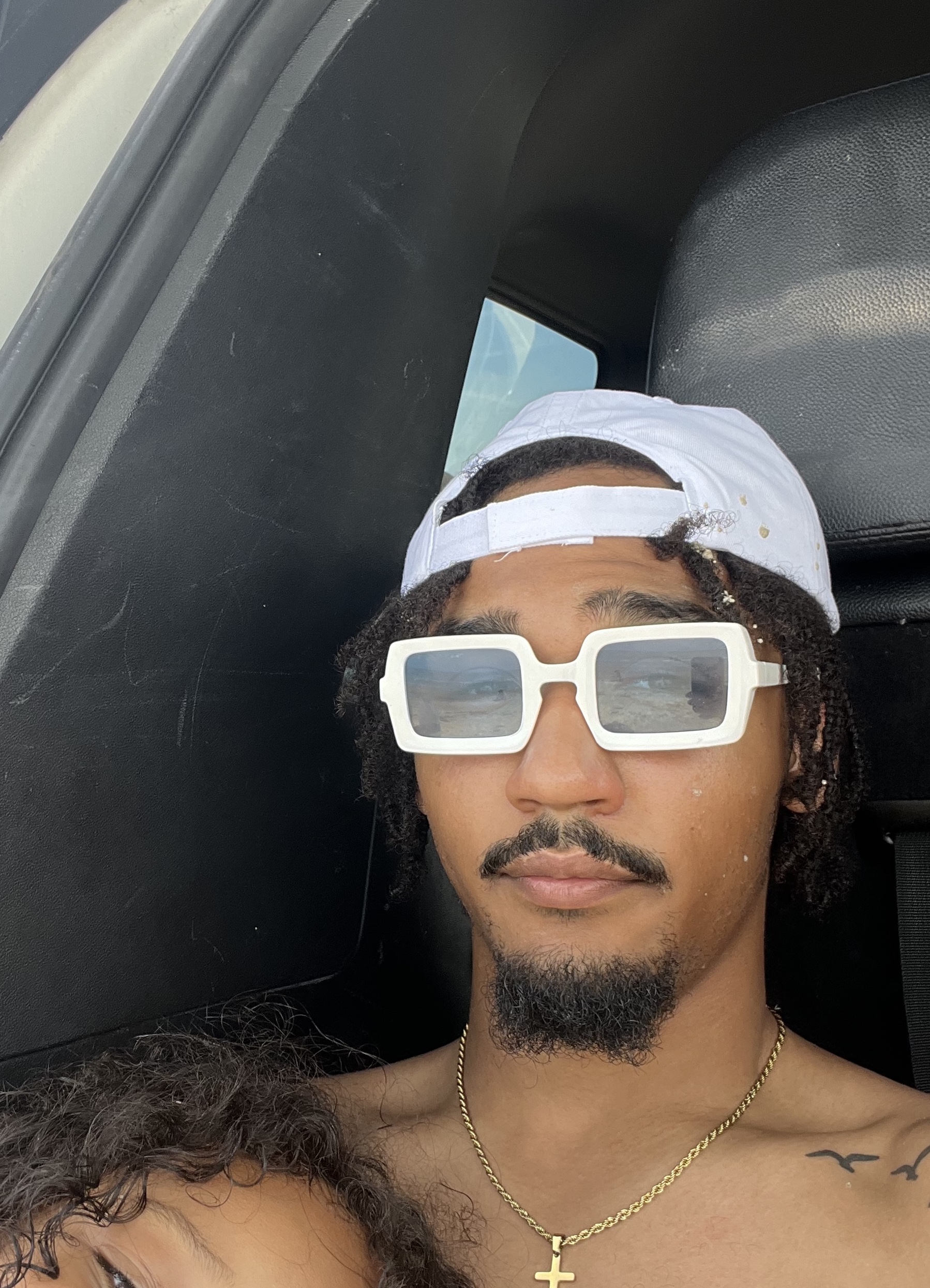 Tinder profile picture for @gabriels