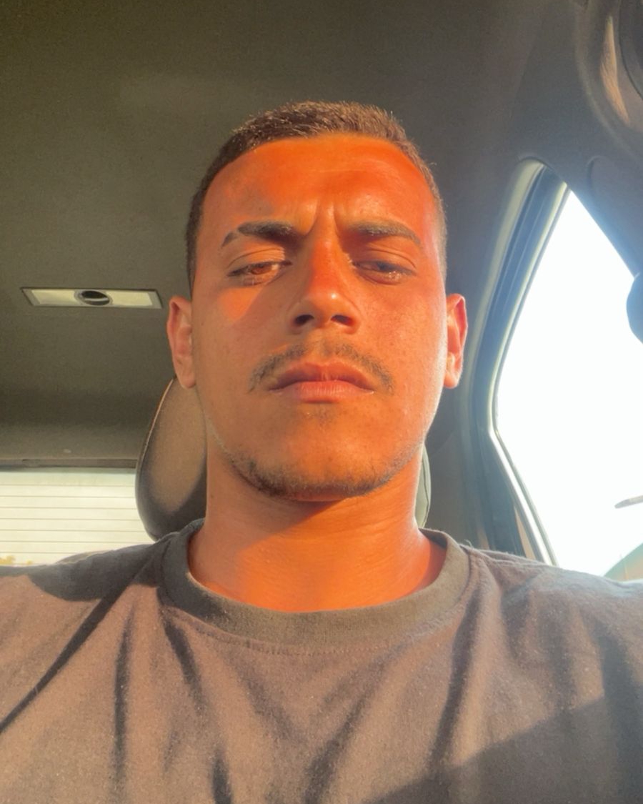 Tinder profile picture for @simas