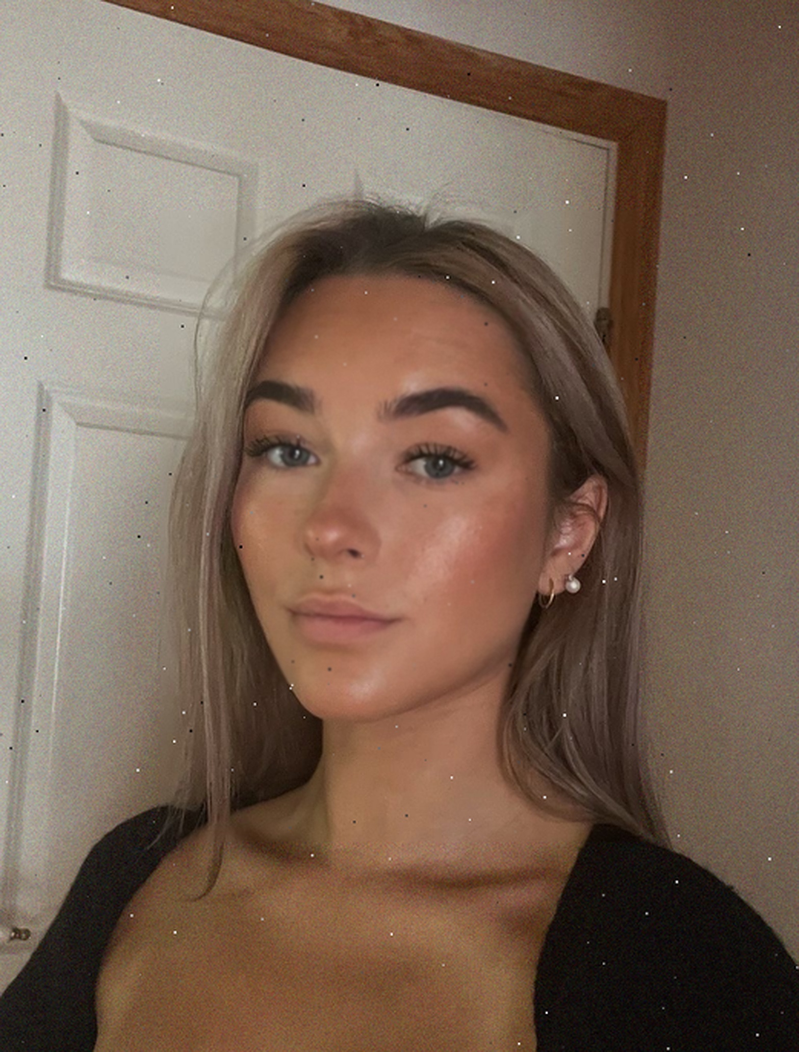 Tinder profile picture for @wants