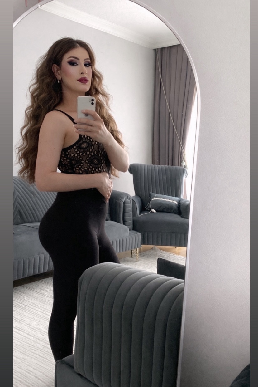 Tinder profile picture for @milena