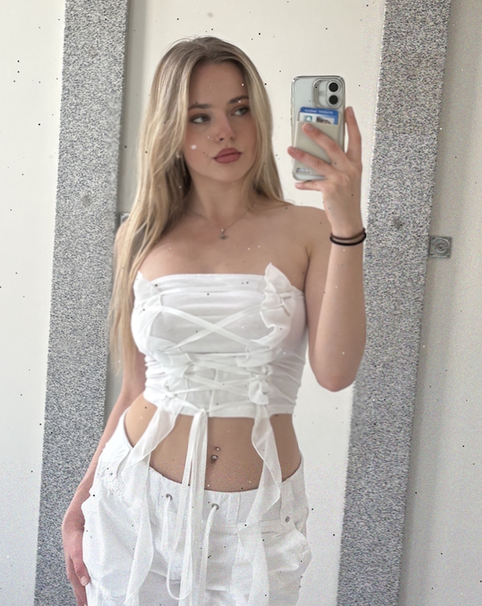 Tinder profile picture for @corrupting