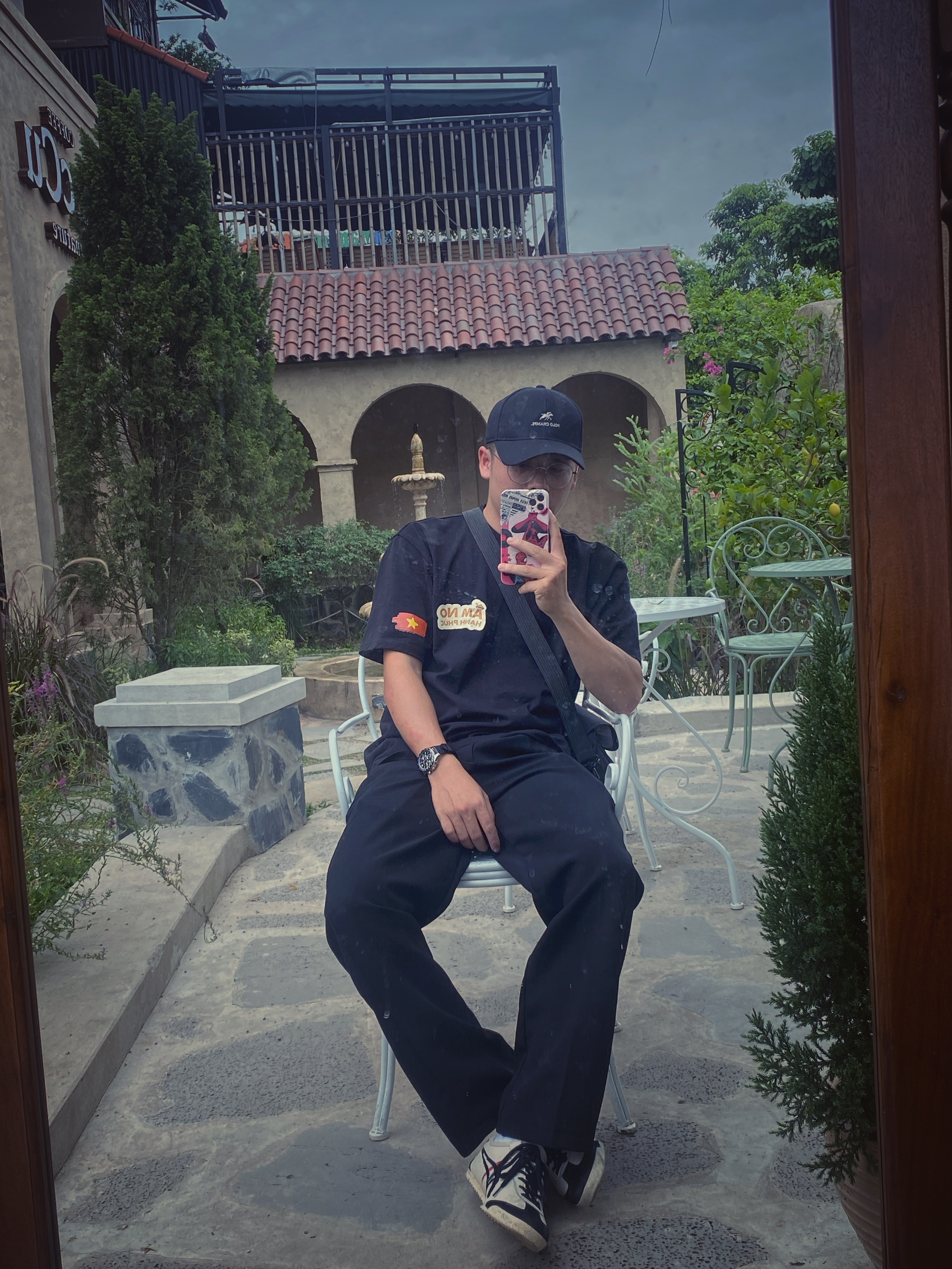 Tinder profile picture for @hiep