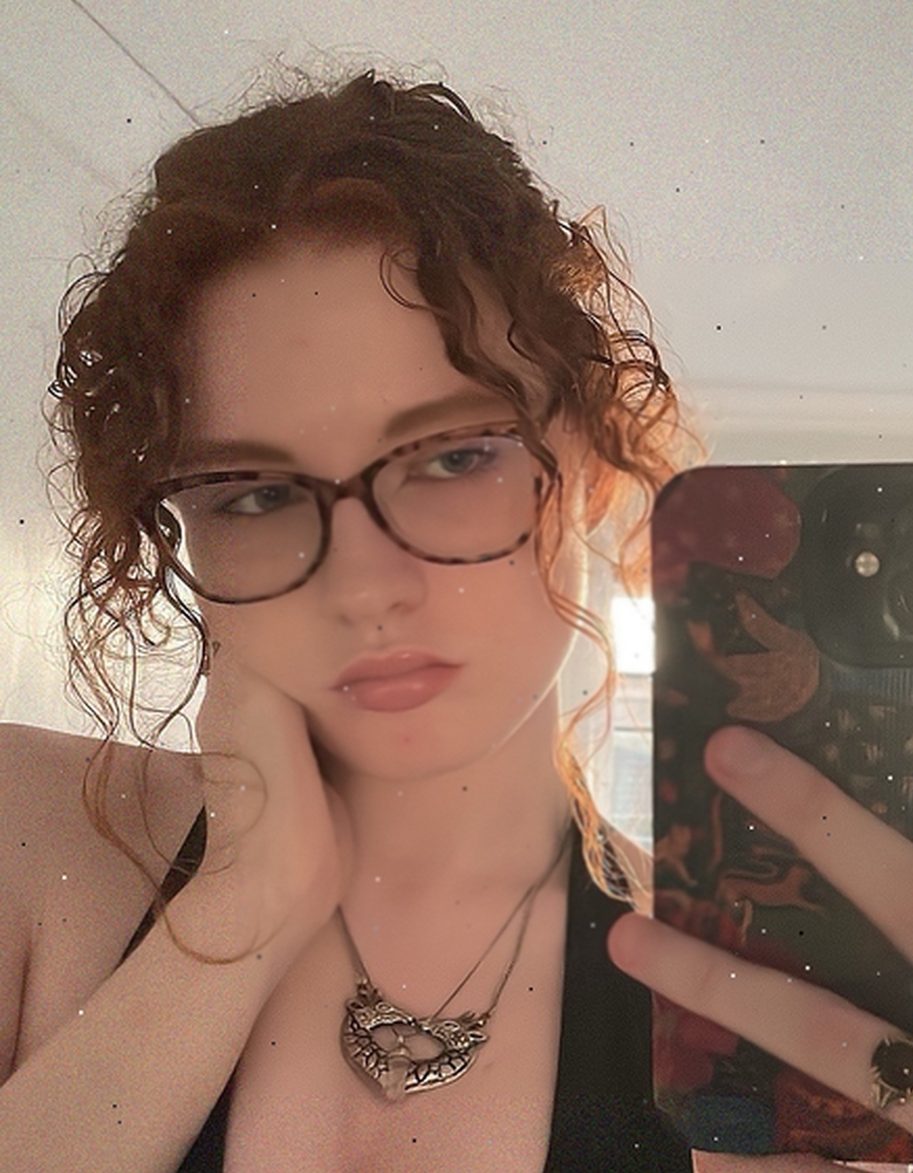 Tinder profile picture for @unstuck