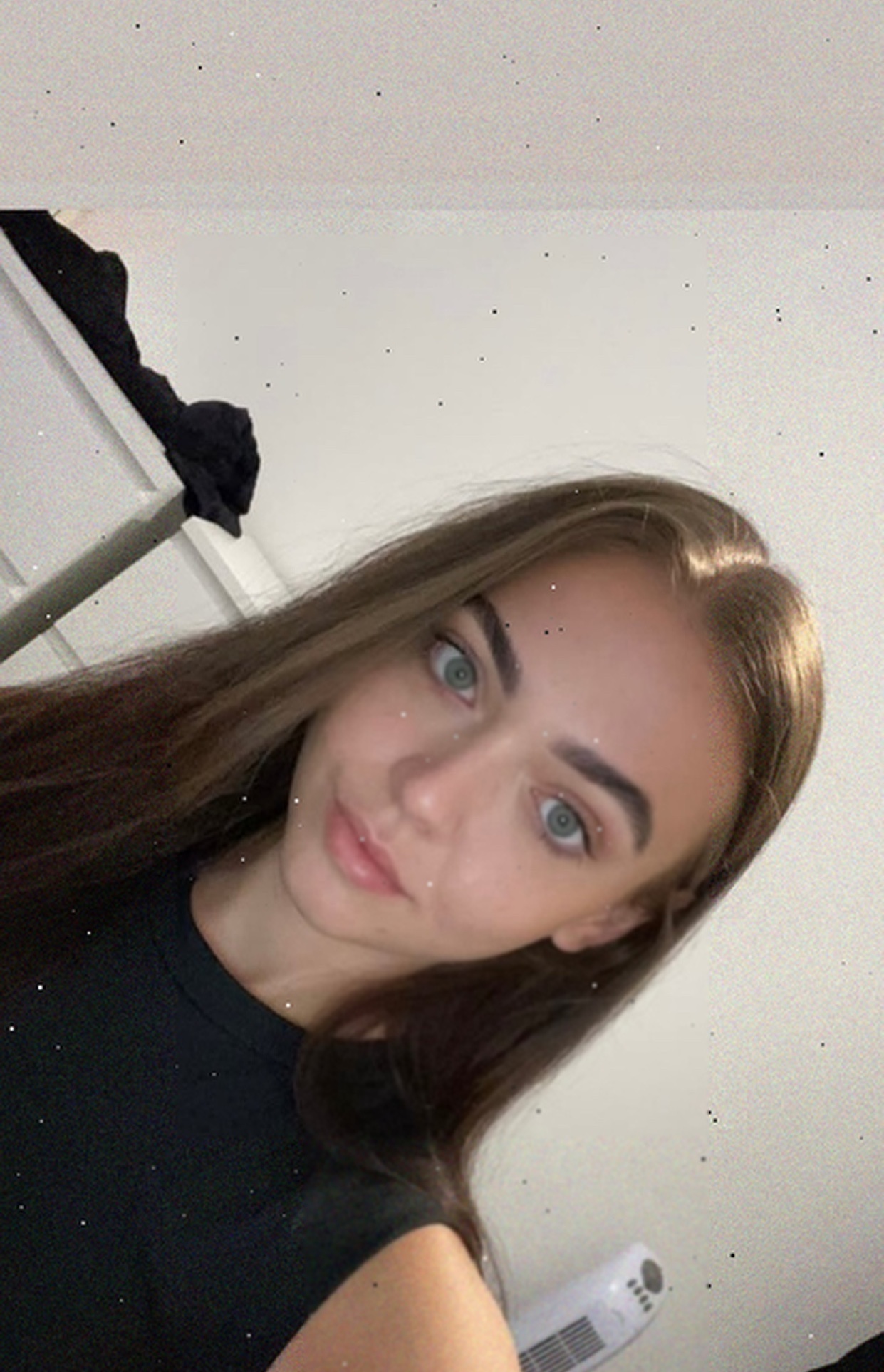 Tinder profile picture for @nearly
