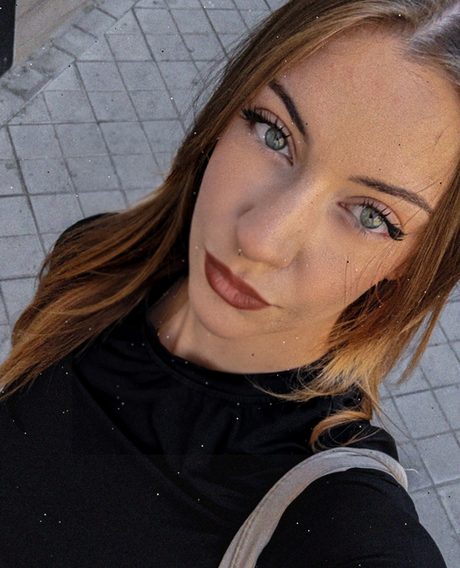 Tinder profile picture for @magically