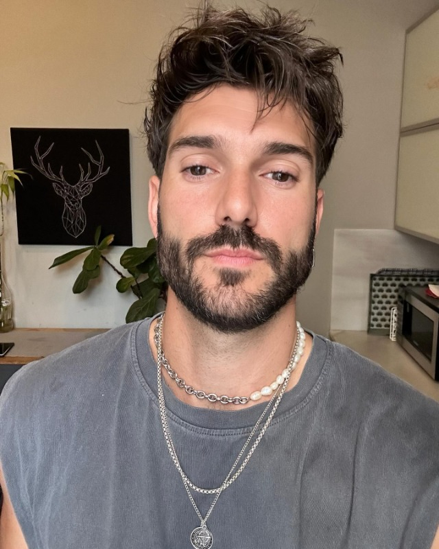 Tinder profile picture for @ashes