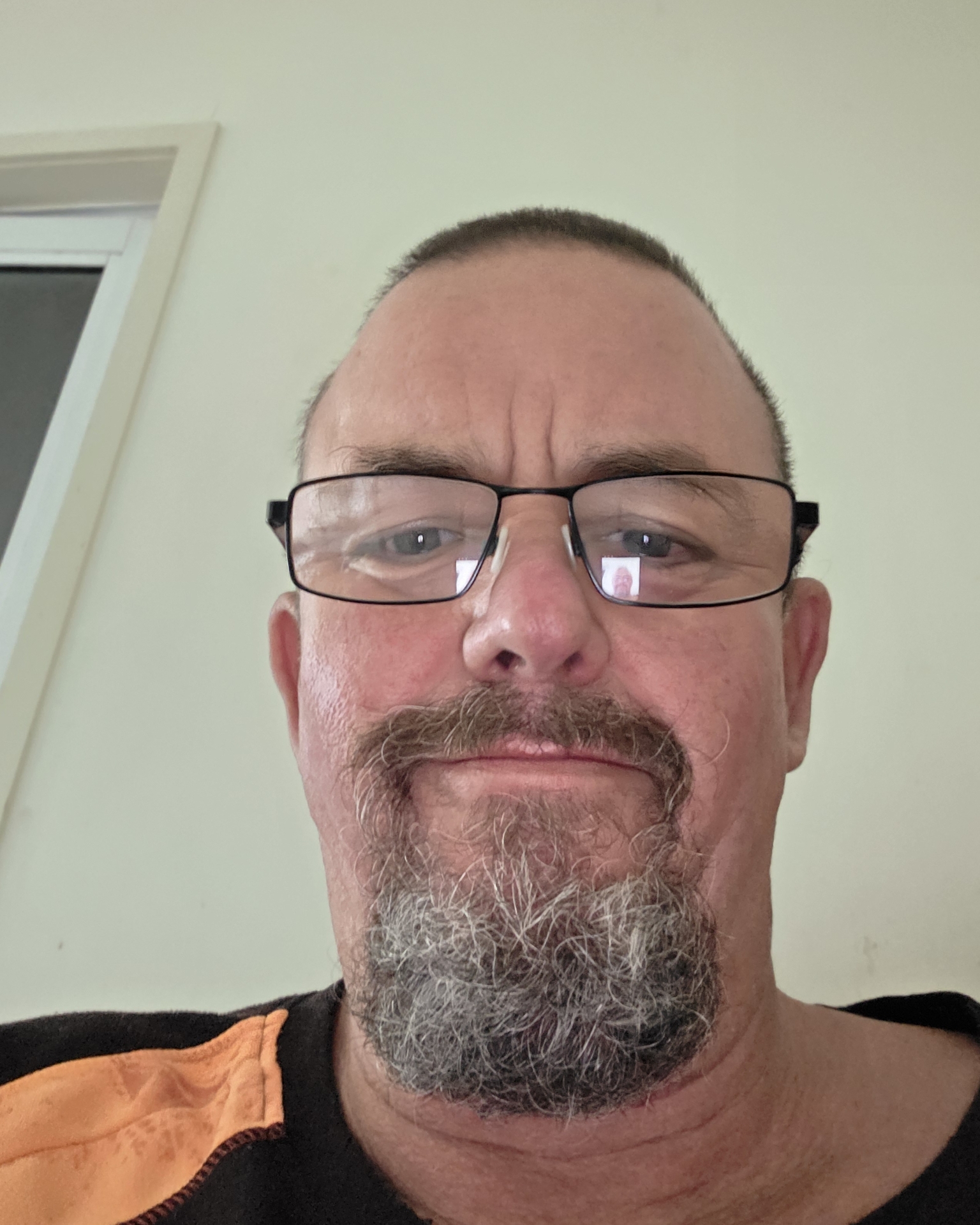 Tinder profile picture for @hairy
