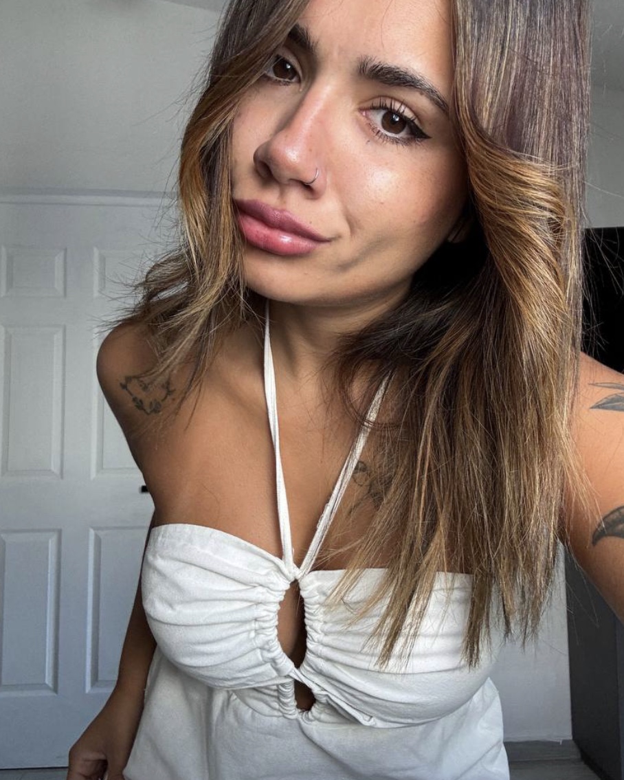 Tinder profile picture for @grid
