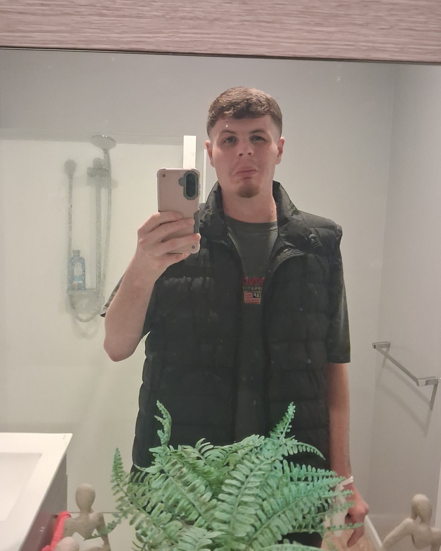 Tinder profile picture for @scooter