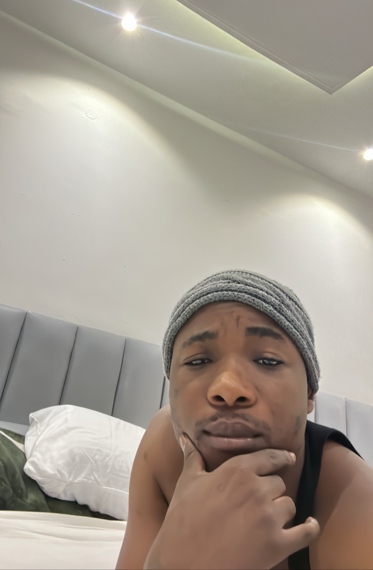 Tinder profile picture for @olamide