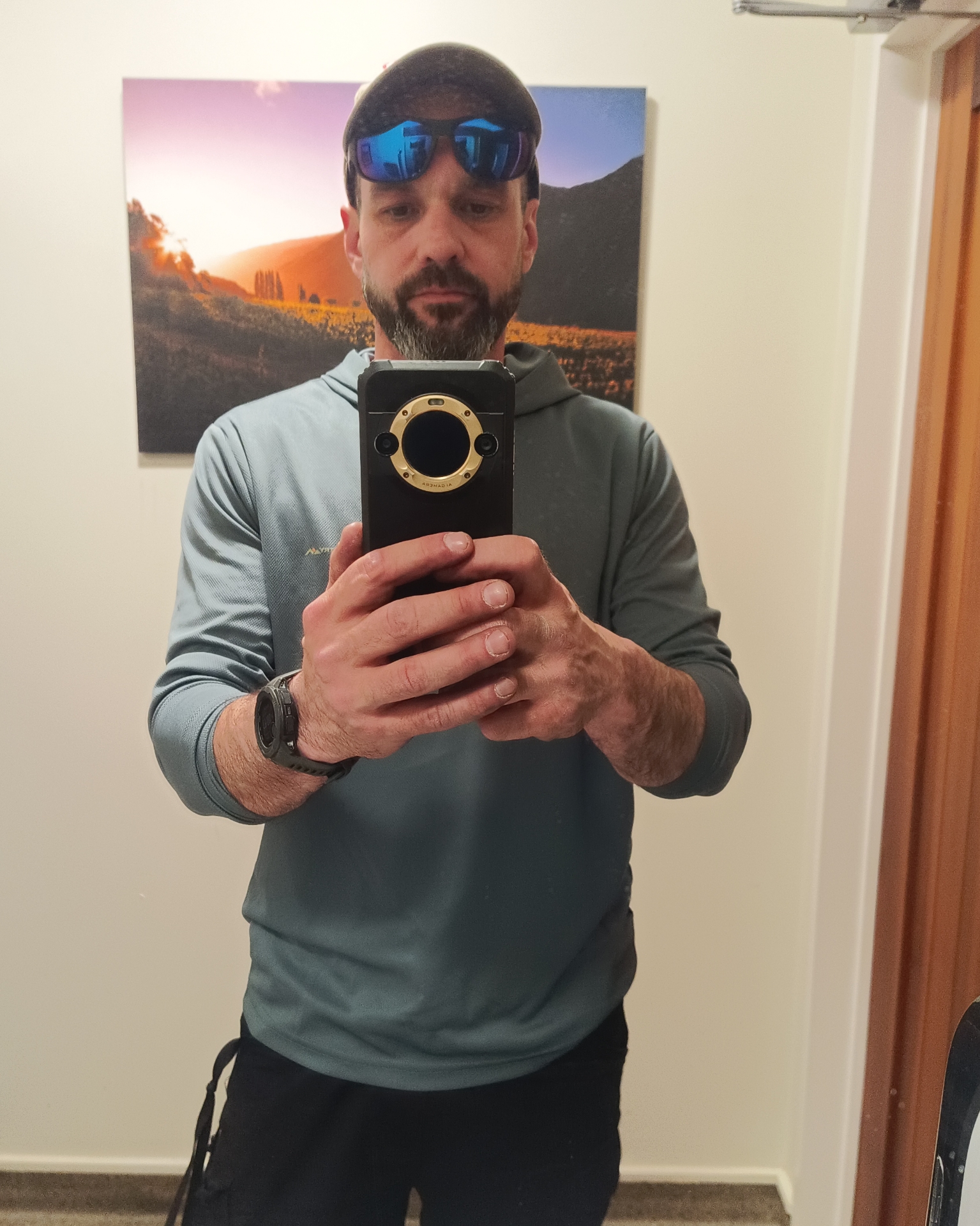 Tinder profile picture for @shortcut