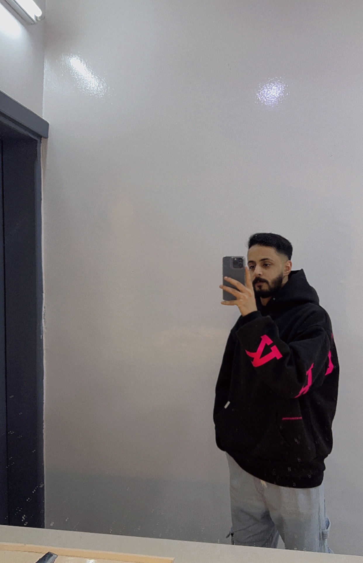 Tinder profile picture for @faisa