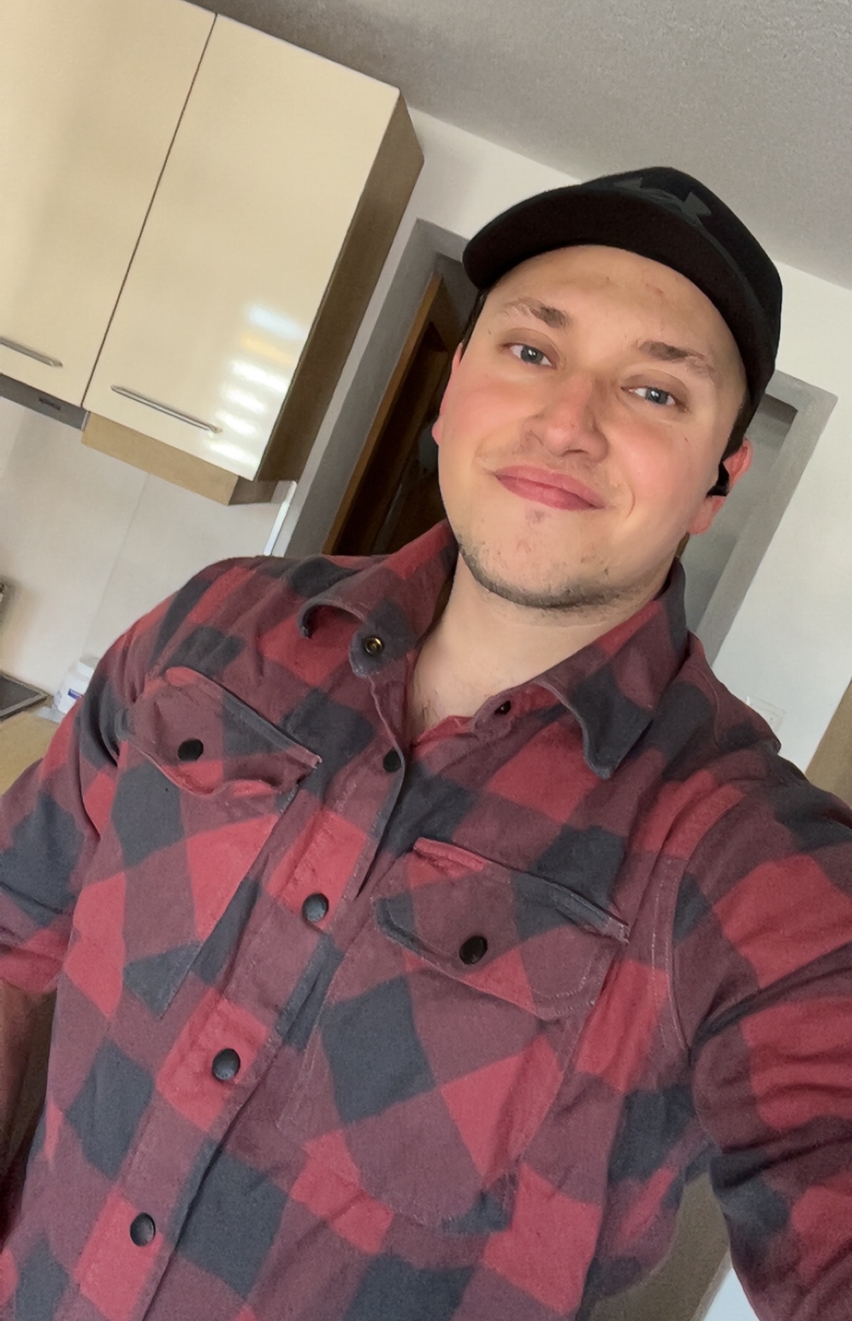 Tinder profile picture for @protein