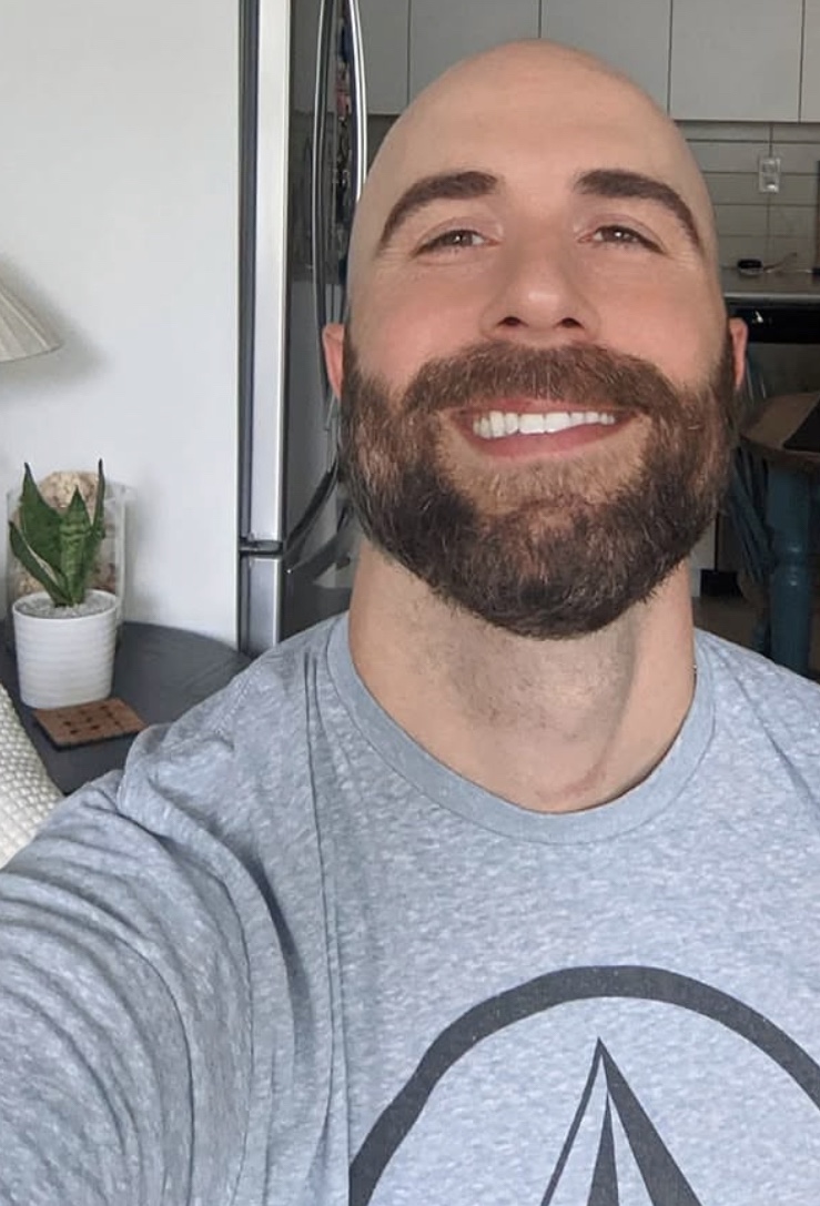Tinder profile picture for @badges