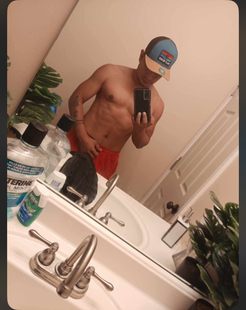Tinder profile picture for @roque