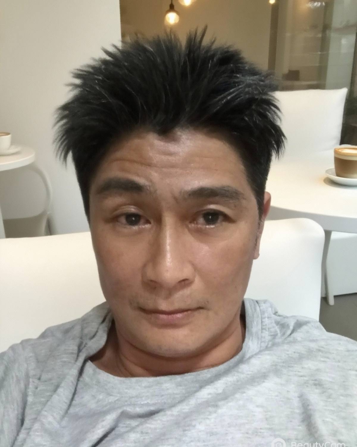 Tinder profile picture for @aunt