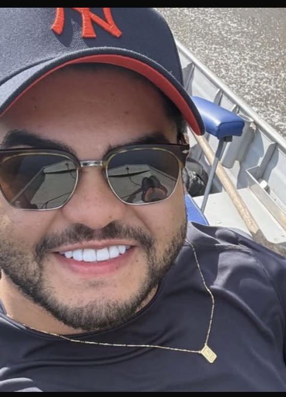 Tinder profile picture for @vitor