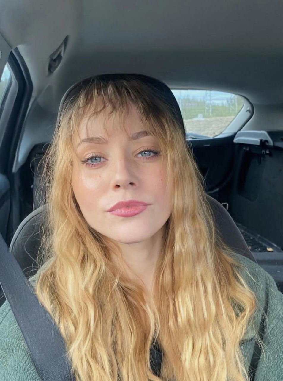 Tinder profile picture for @mushrooms