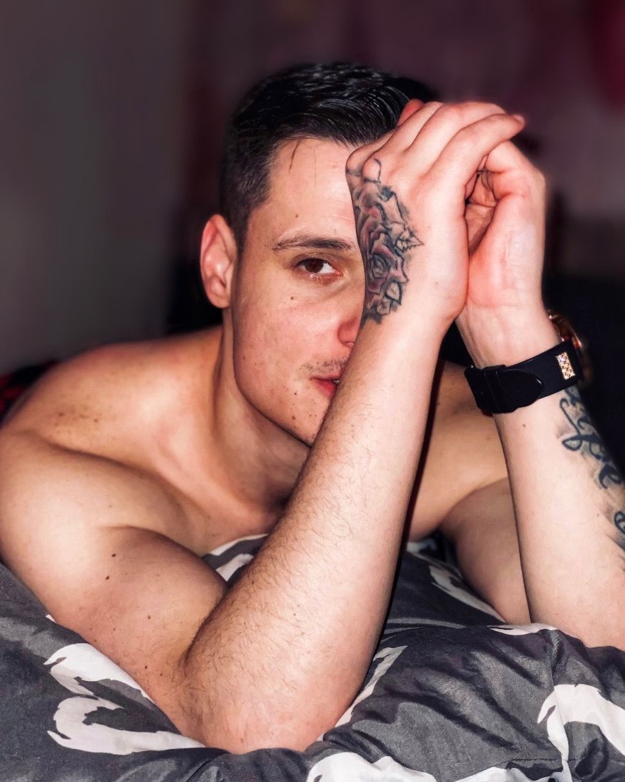 Tinder profile picture for @nathaniel