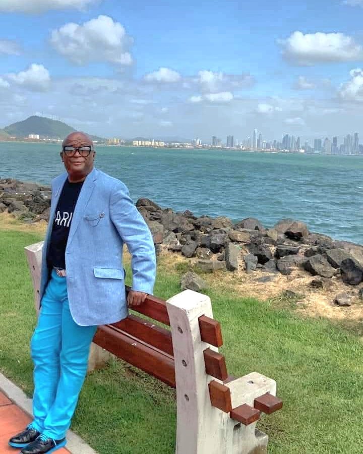 Tinder profile picture for @panama