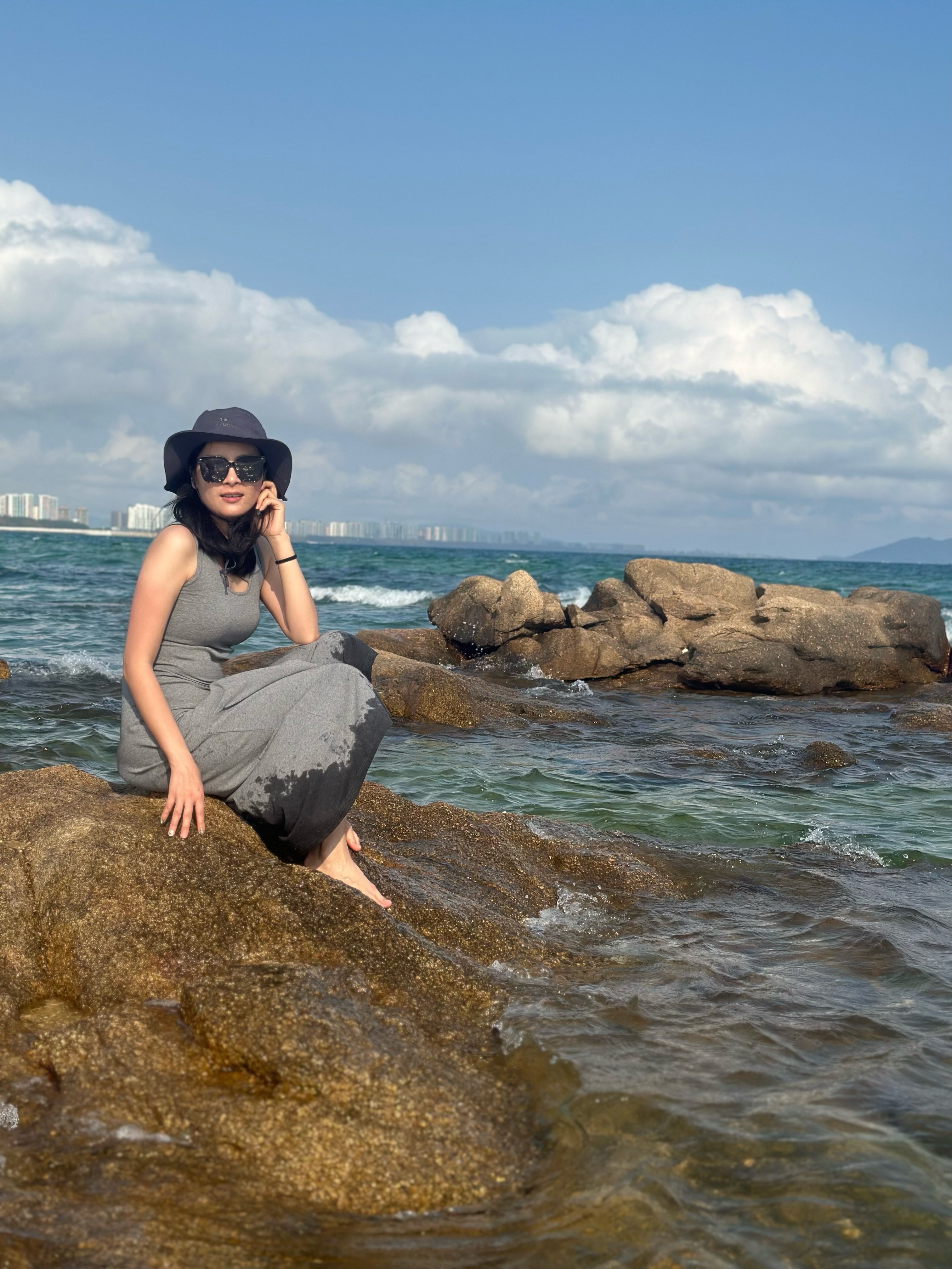 Tinder profile picture for @tis