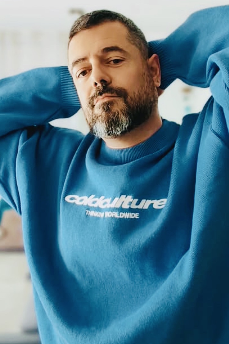 Tinder profile picture for @stub