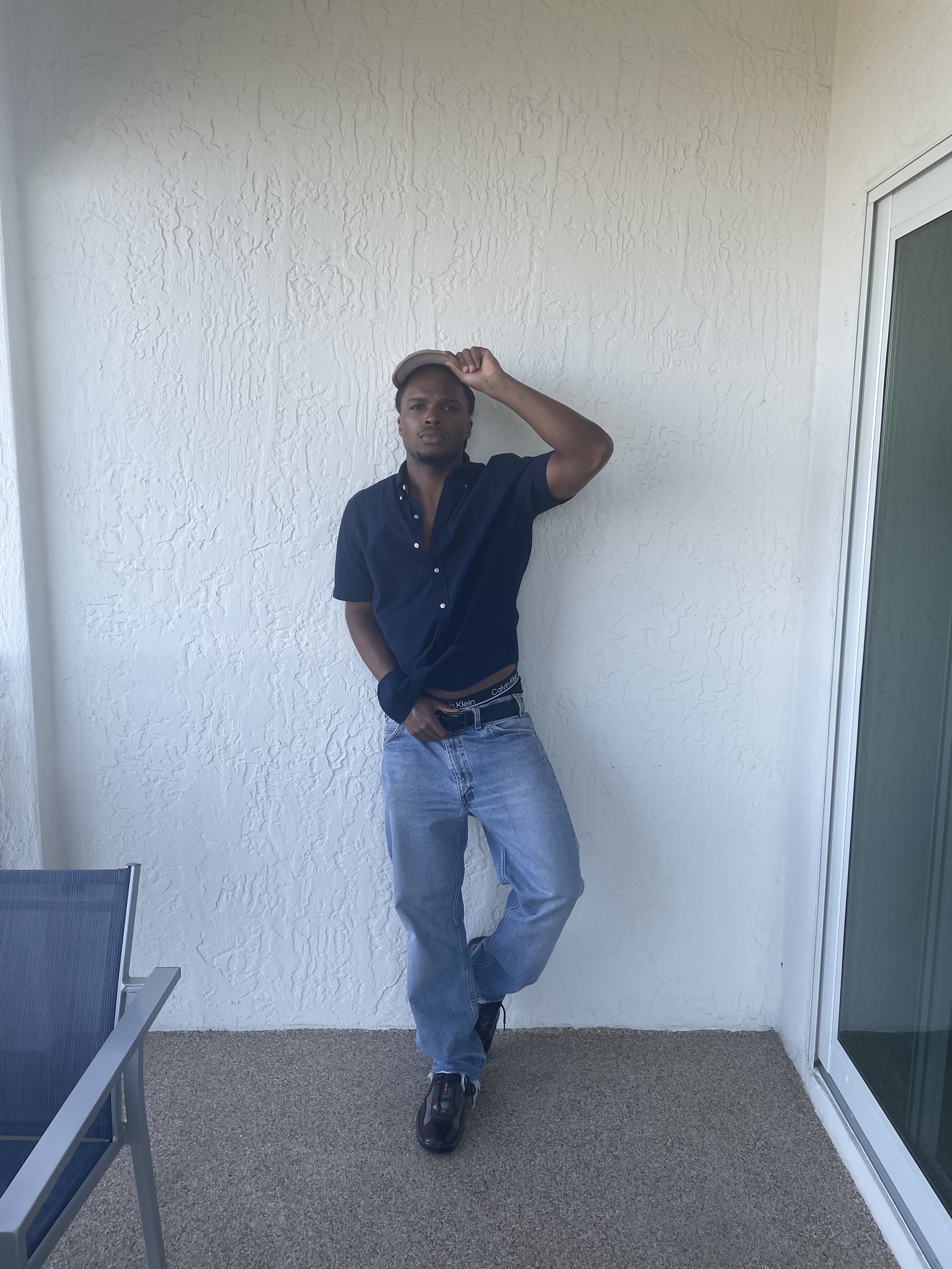 Tinder profile picture for @jnr