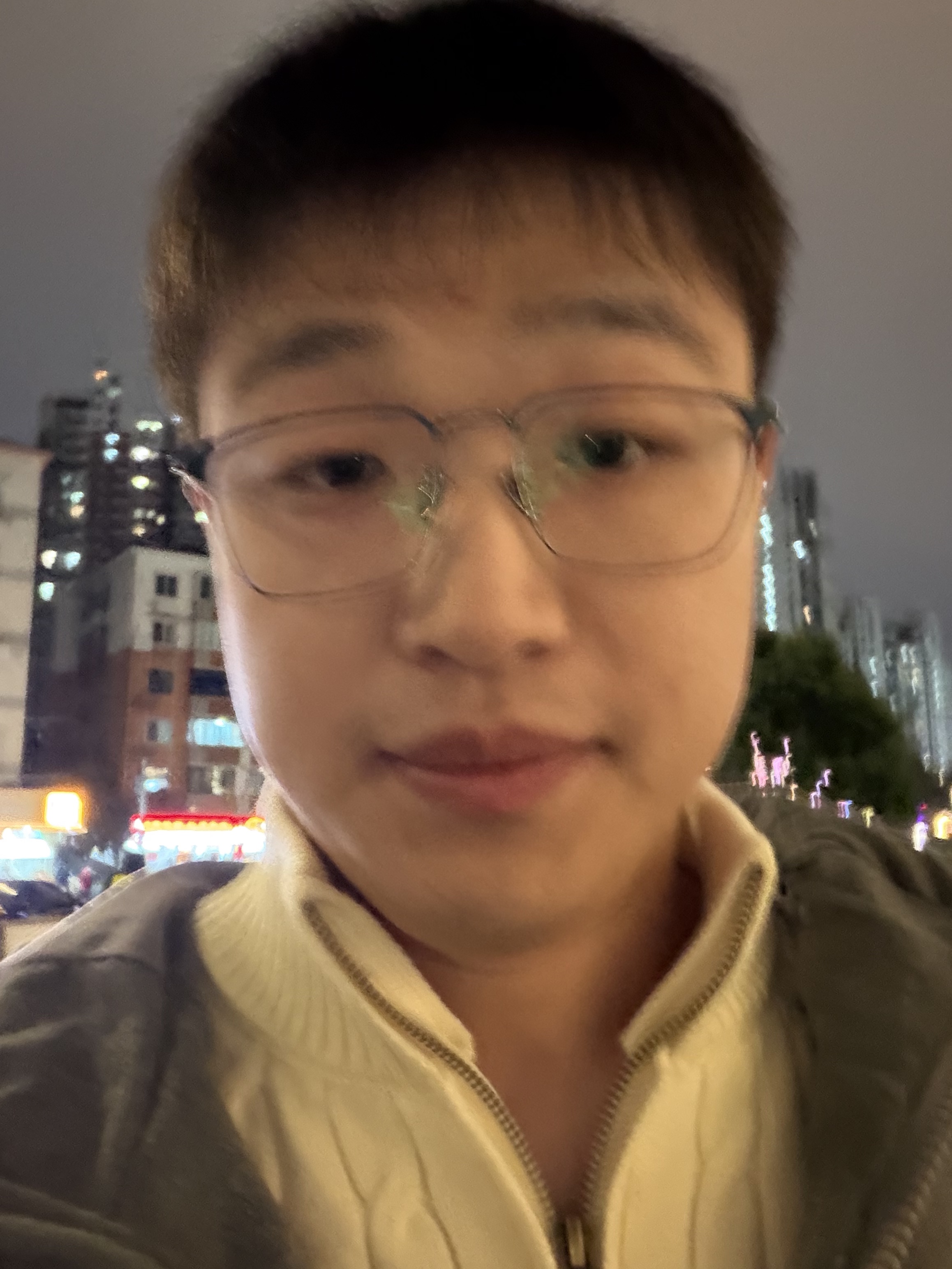 Tinder profile picture for @detachment