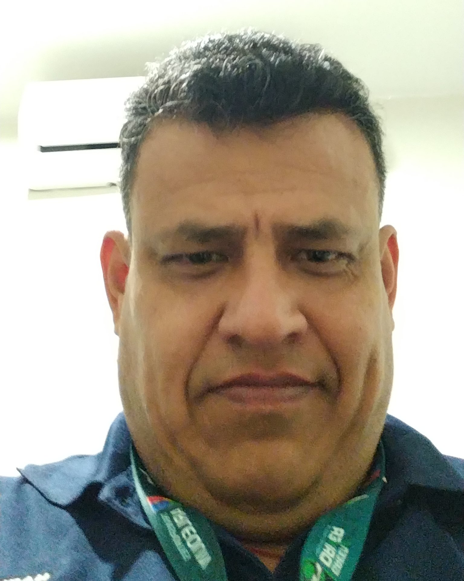 Tinder profile picture for @guty