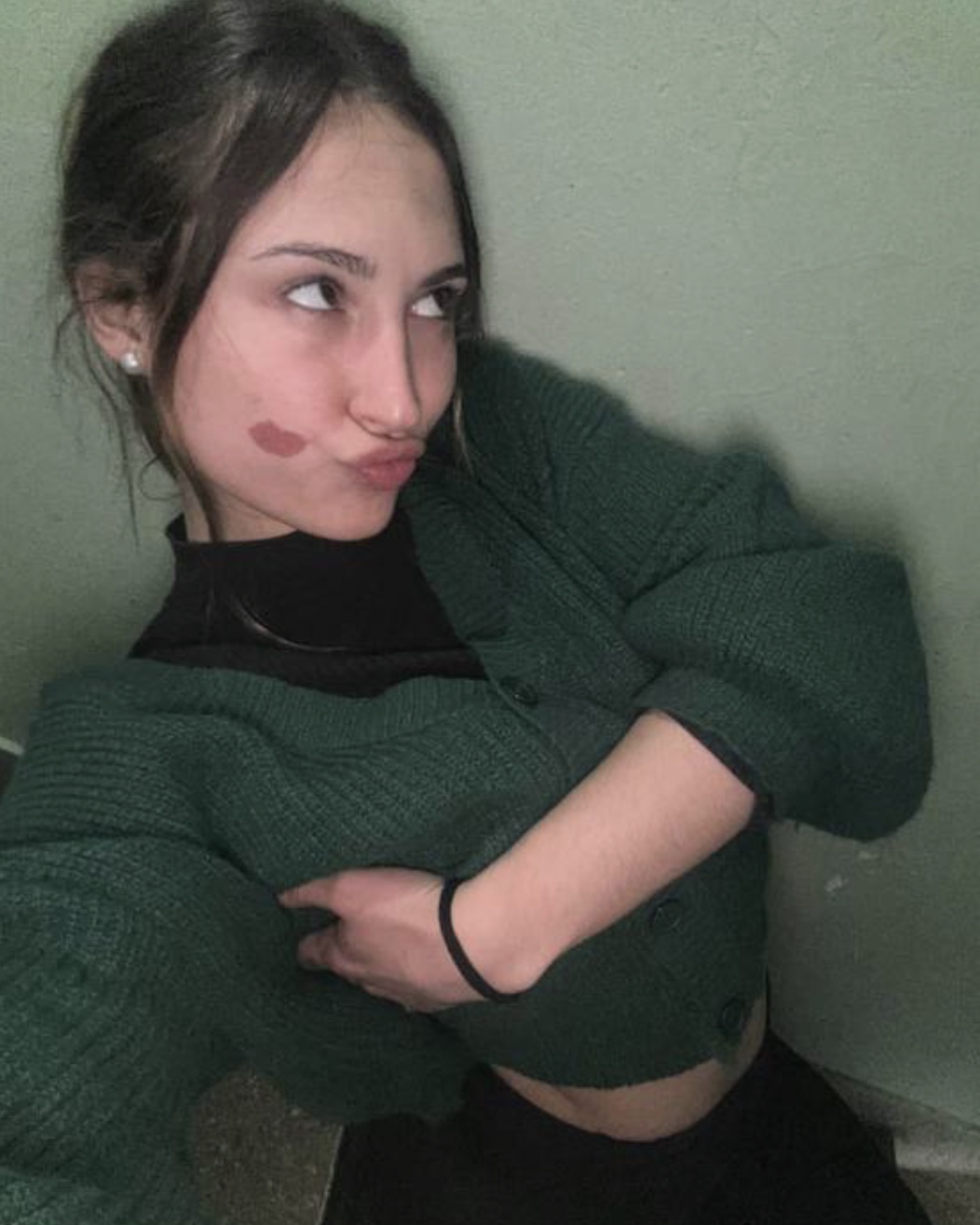 Tinder profile picture for @gangs
