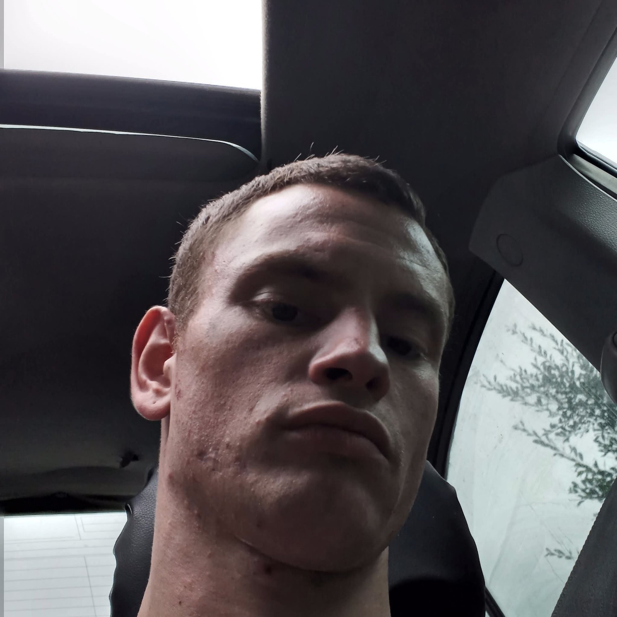 Tinder profile picture for @merle