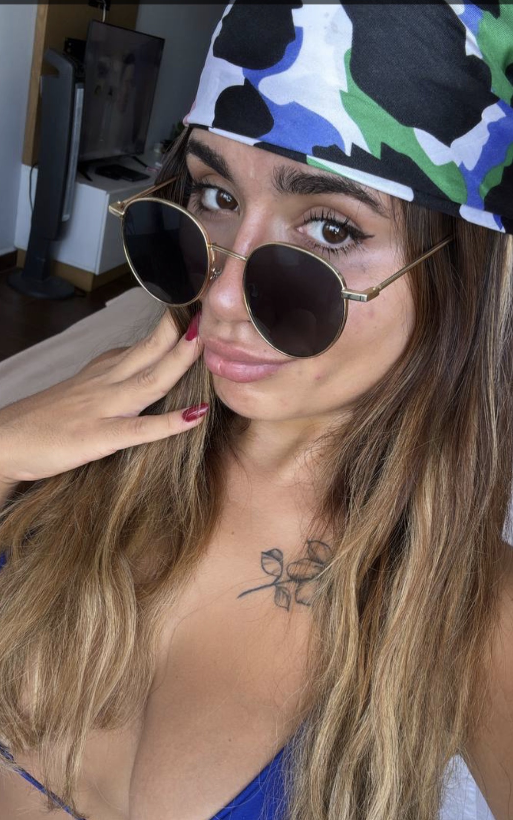 Tinder profile picture for @returned