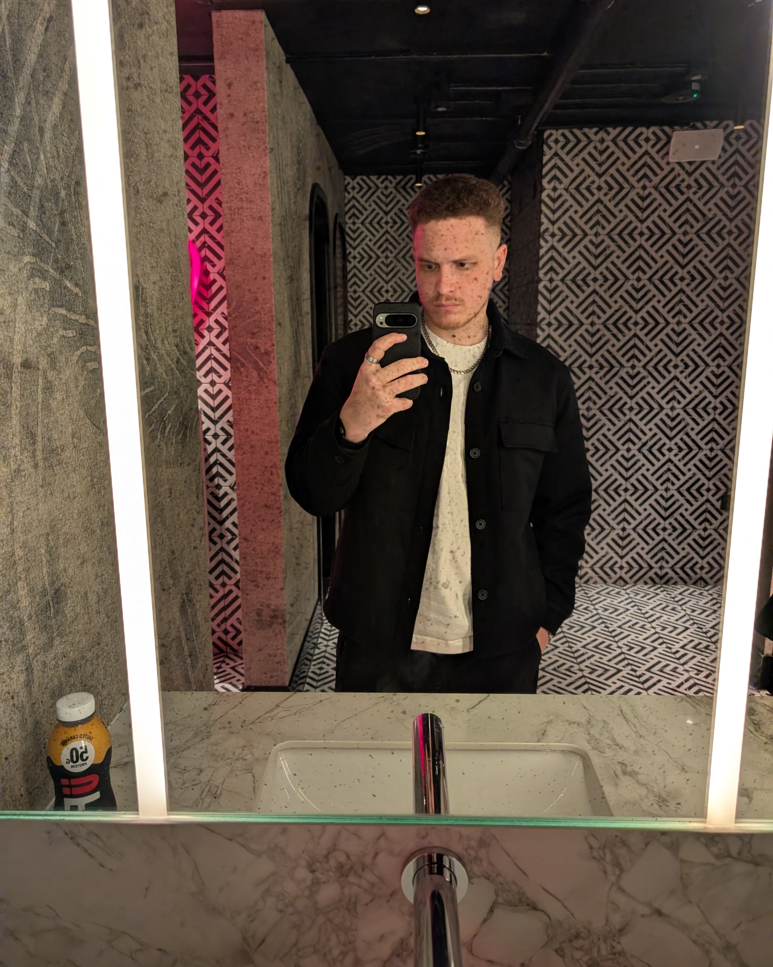 Tinder profile picture for @forearm