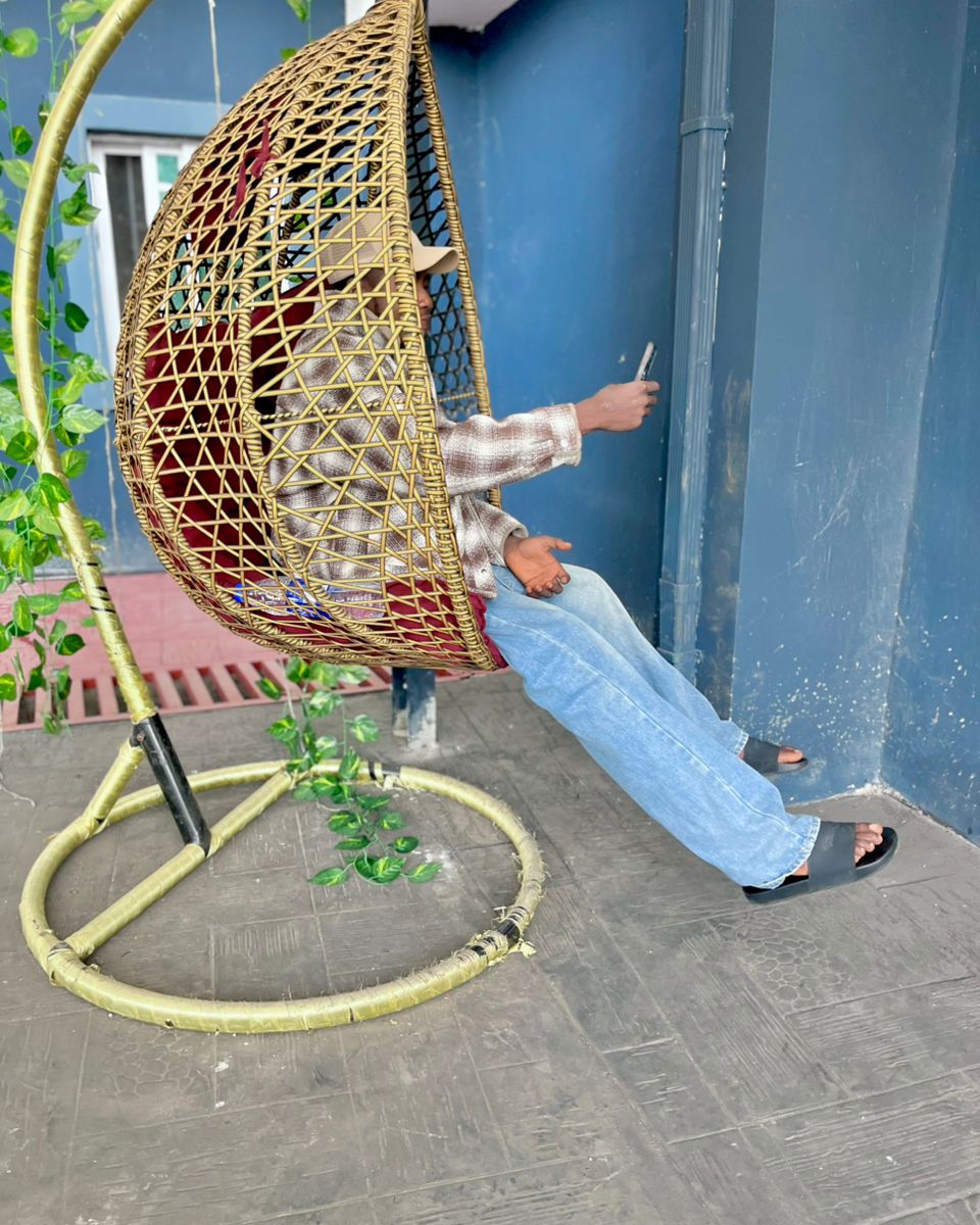 Tinder profile picture for @singapore