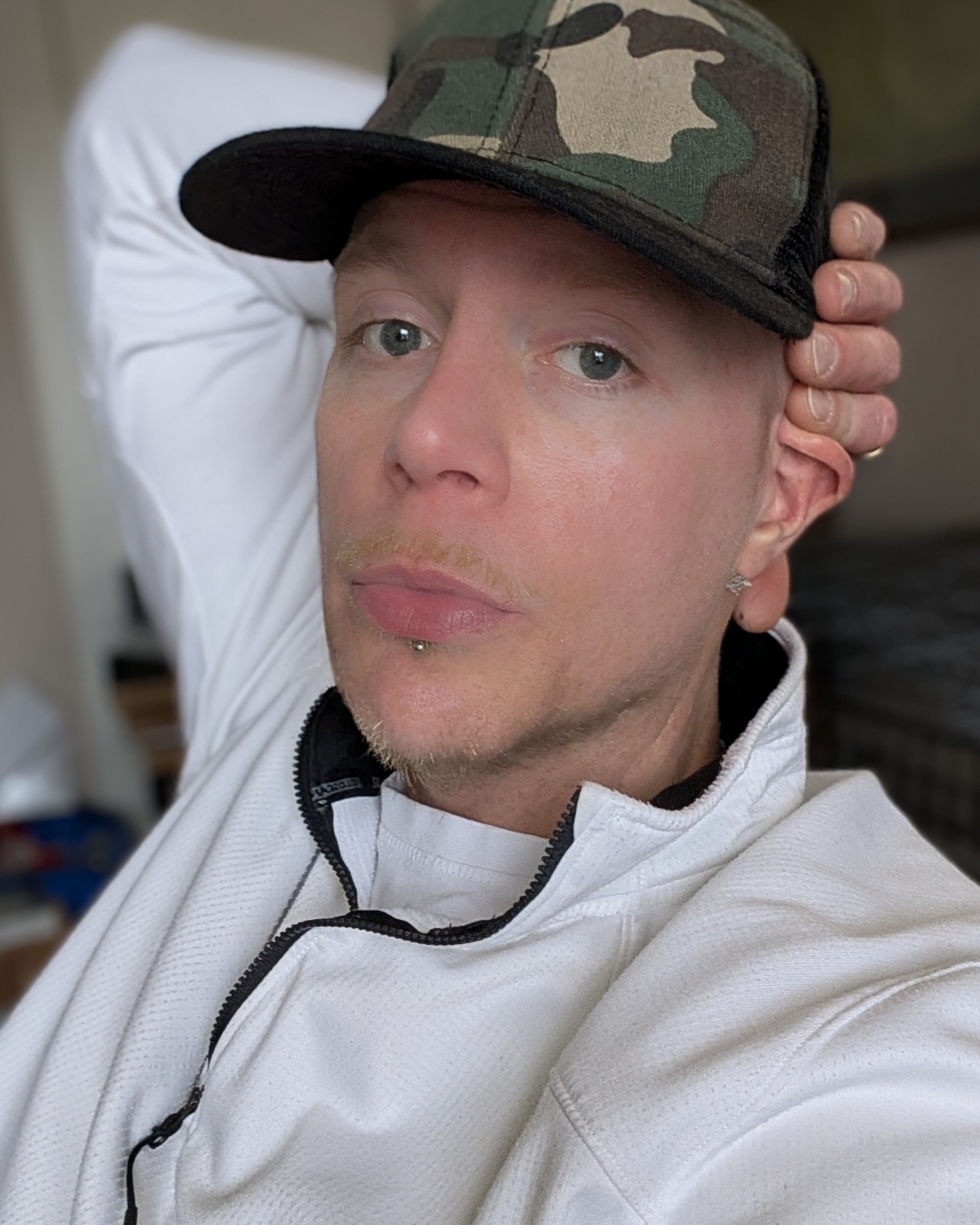 Tinder profile picture for @slant