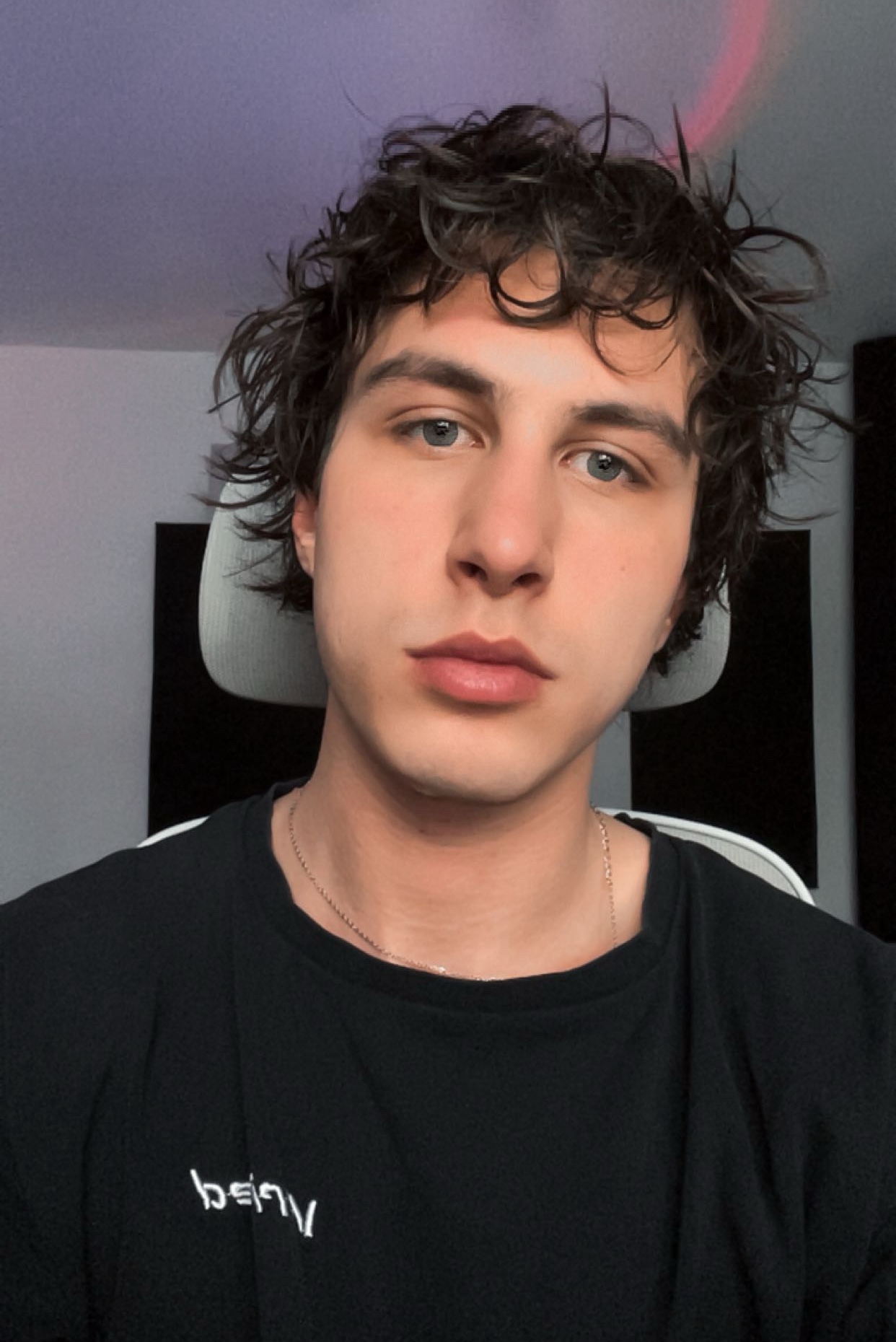Tinder profile picture for @exploit