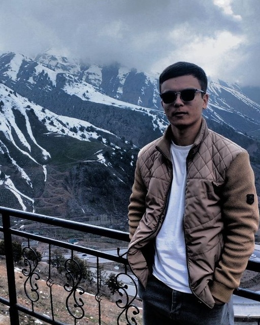 Tinder profile picture for @zufar