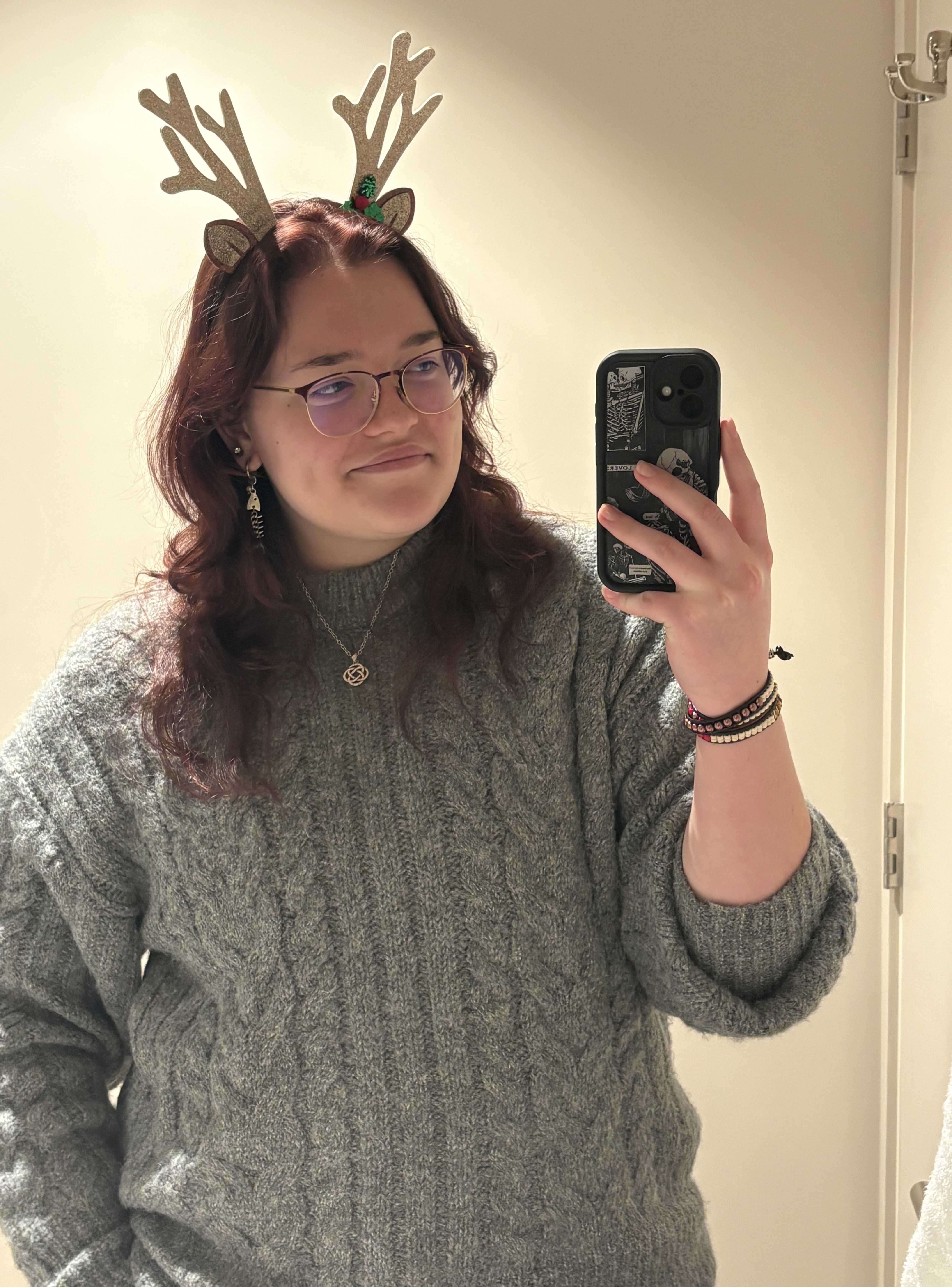 Tinder profile picture for @slumber