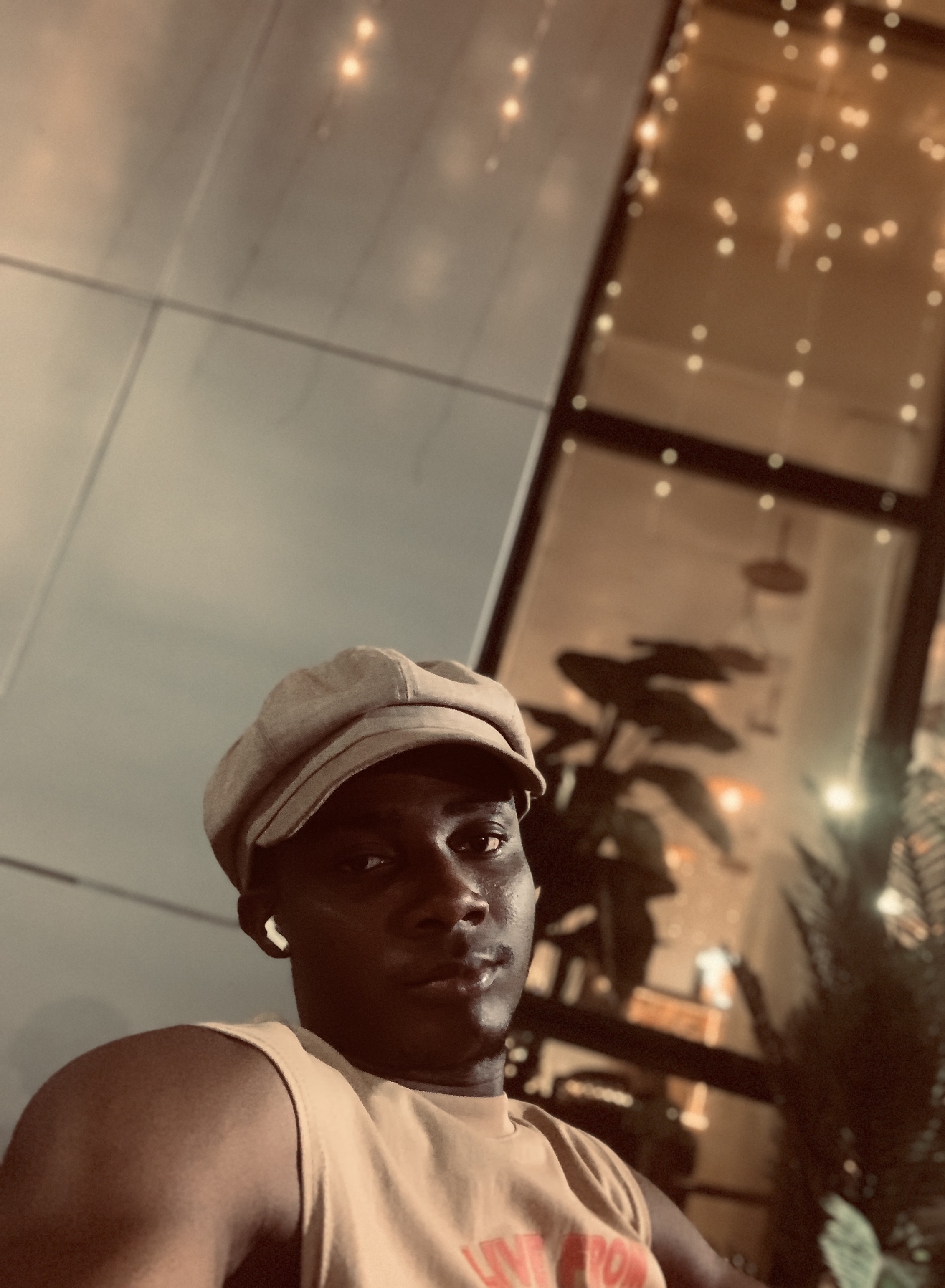 Tinder profile picture for @psalms