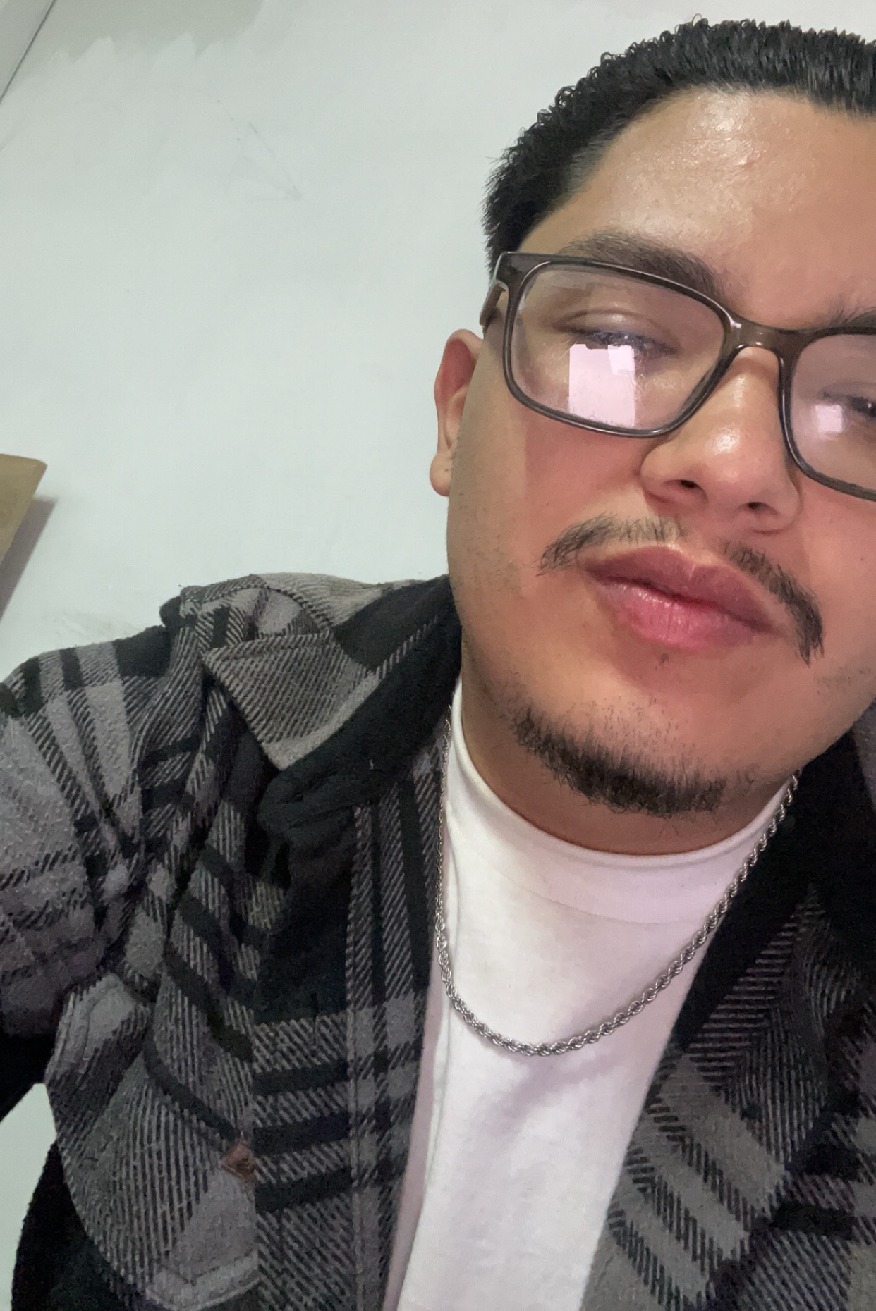 Tinder profile picture for @sav