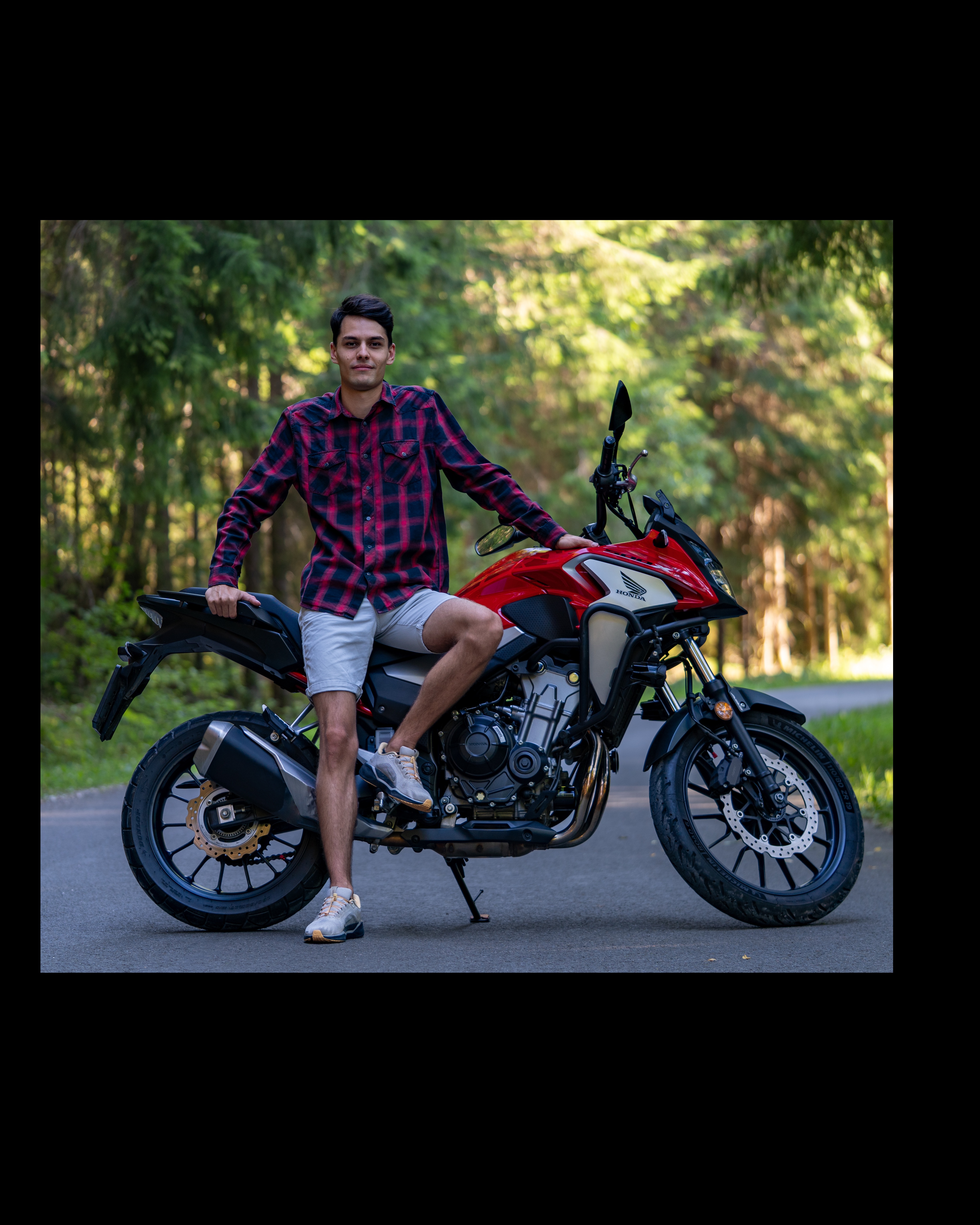 Tinder profile picture for @senor
