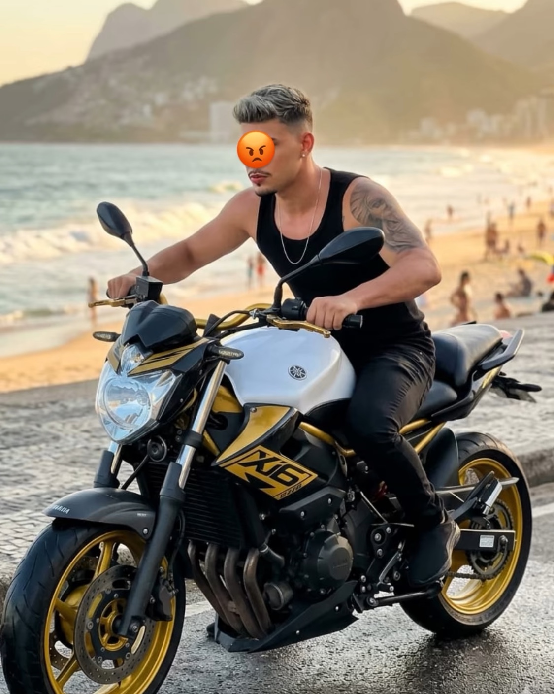 Tinder profile picture for @wl