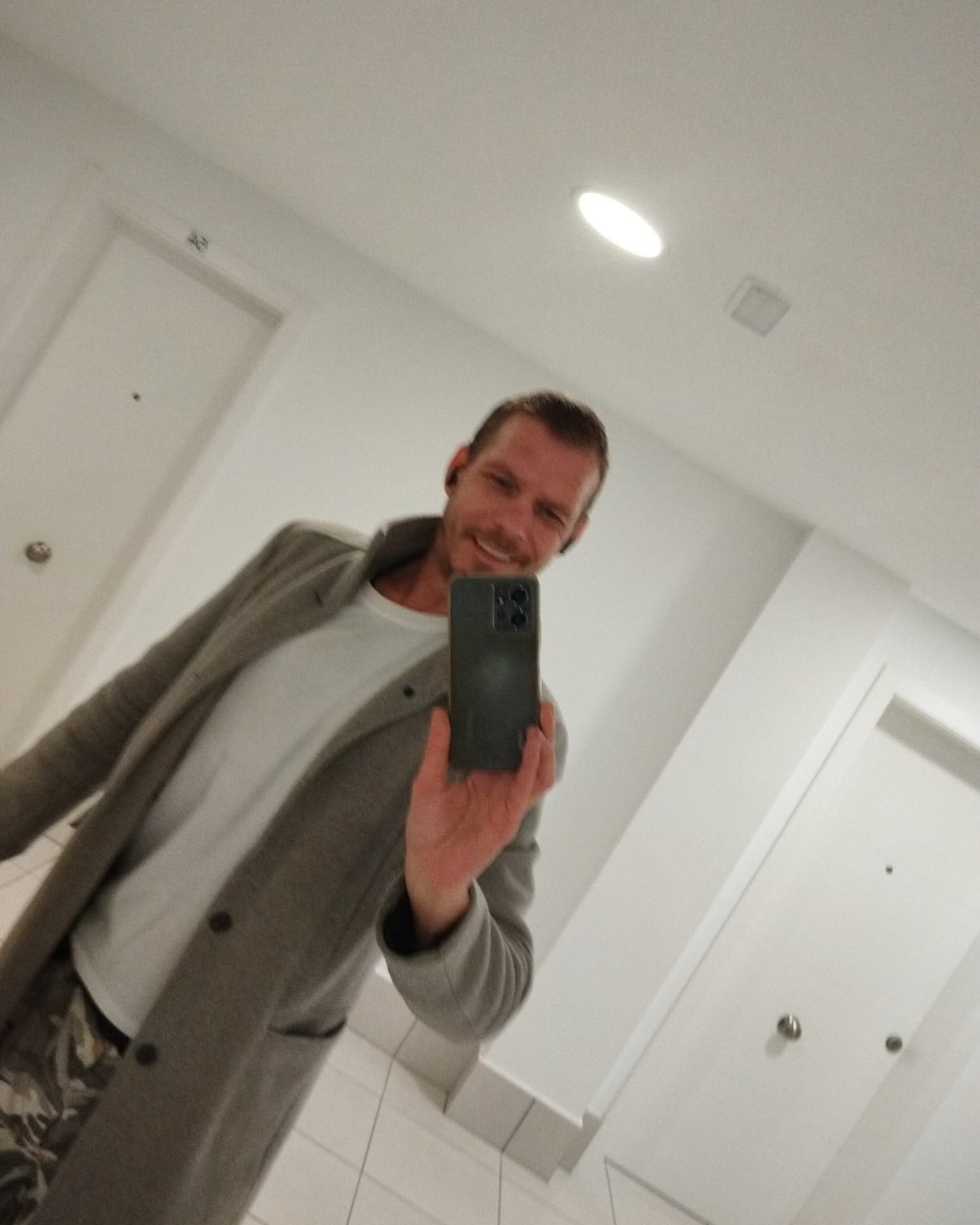 Tinder profile picture for @arrows