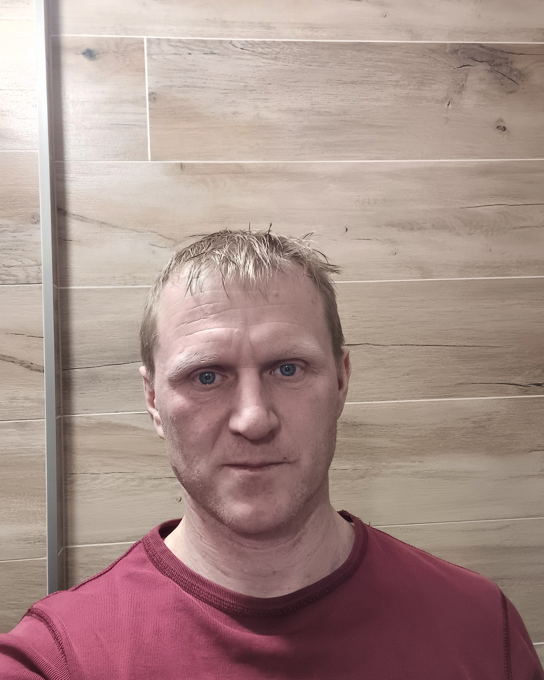 Tinder profile picture for @fisherman